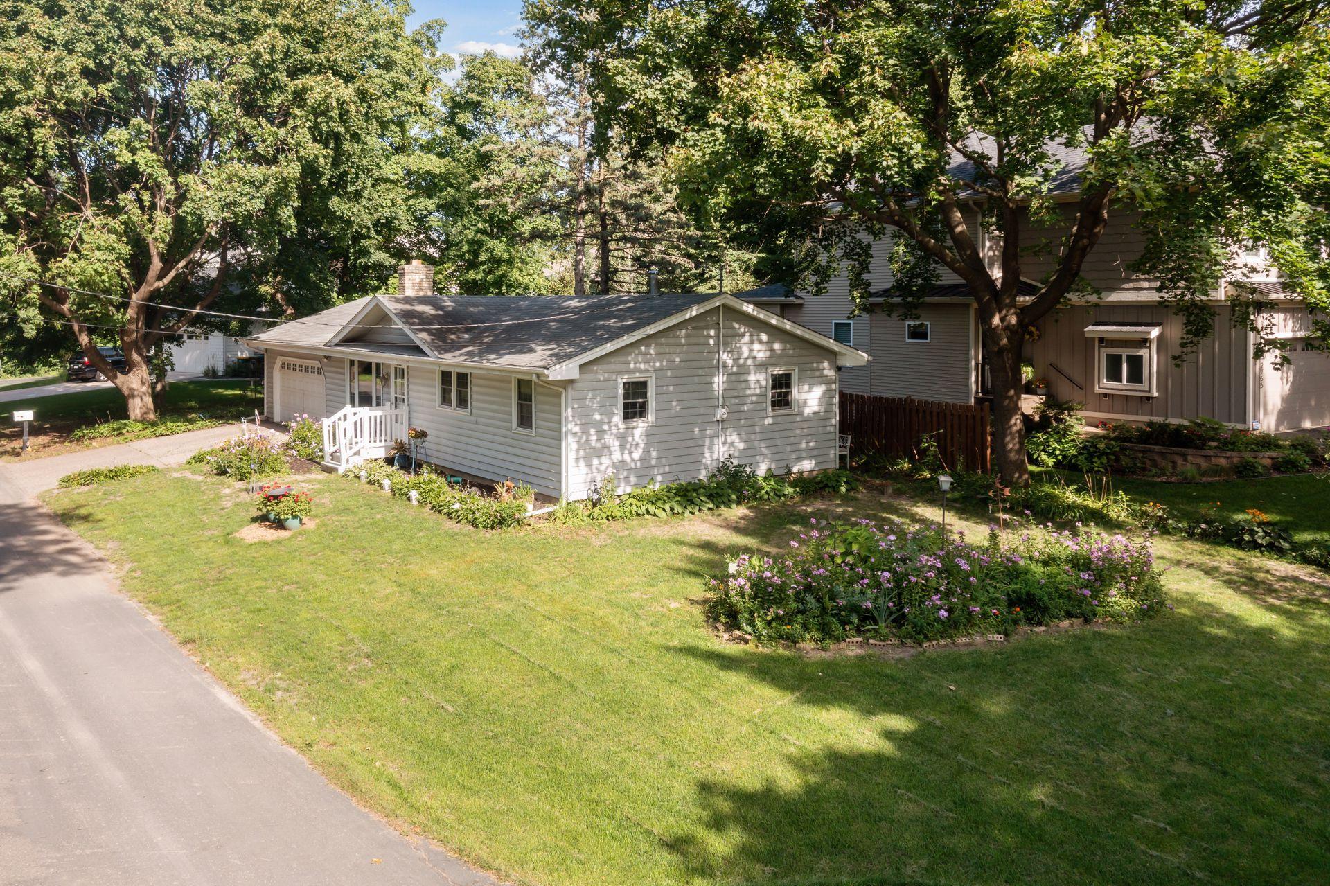 View of Residential at 2765 Ethel Avenue, Wayzata MN 55391, Wayzata (8 of 39) - Mike Wilen | Minnesota Team Real Estate