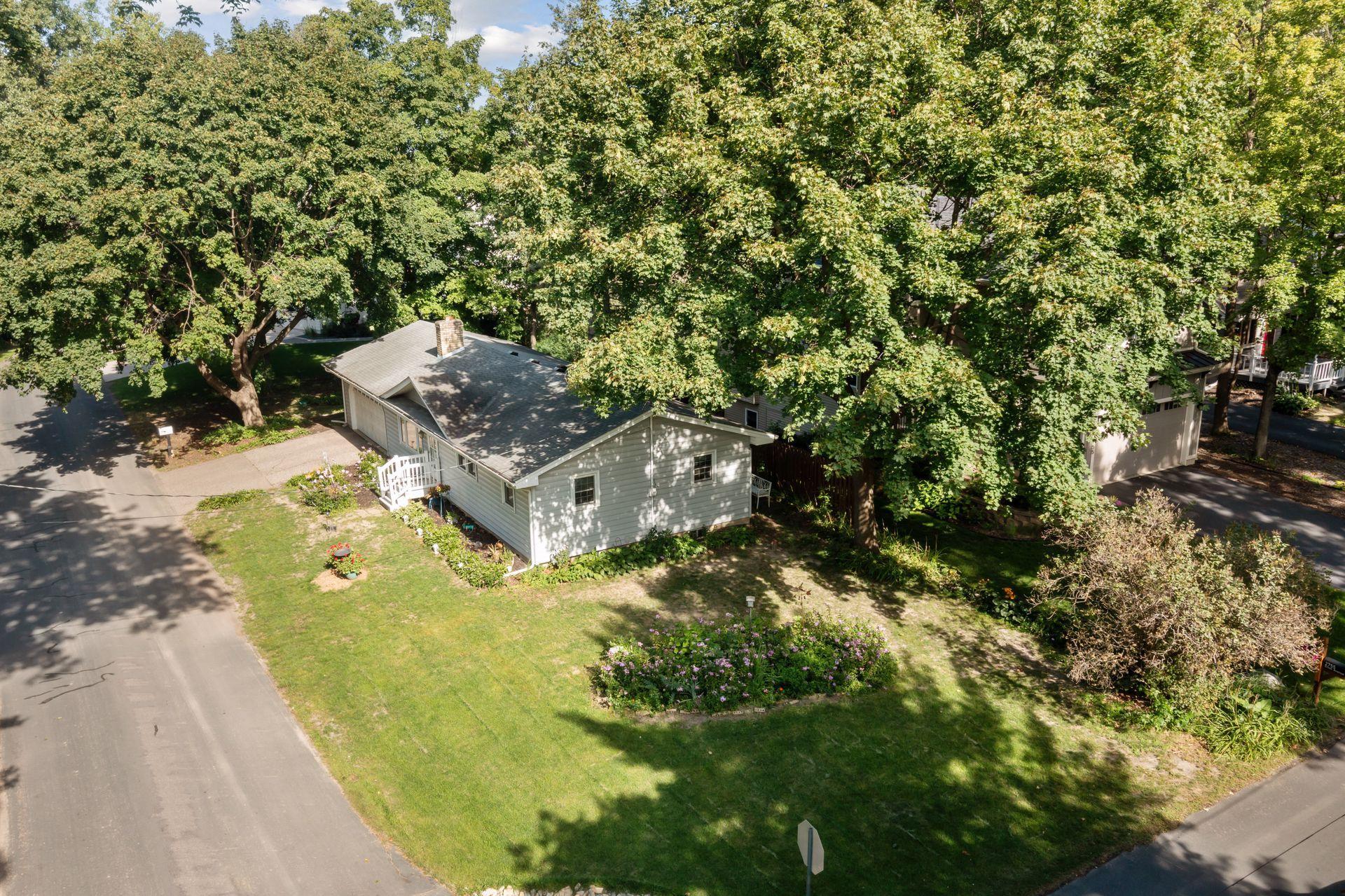 View of Residential at 2765 Ethel Avenue, Wayzata MN 55391, Wayzata (10 of 39) - Mike Wilen | Minnesota Team Real Estate