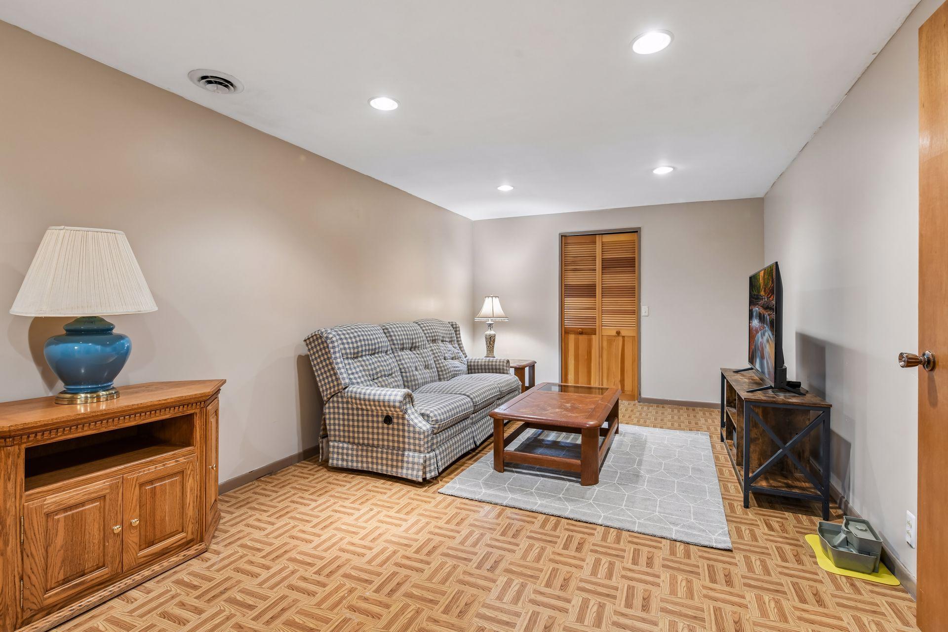 View of Residential at 2765 Ethel Avenue, Wayzata MN 55391, Wayzata (24 of 39) - Mike Wilen | Minnesota Team Real Estate