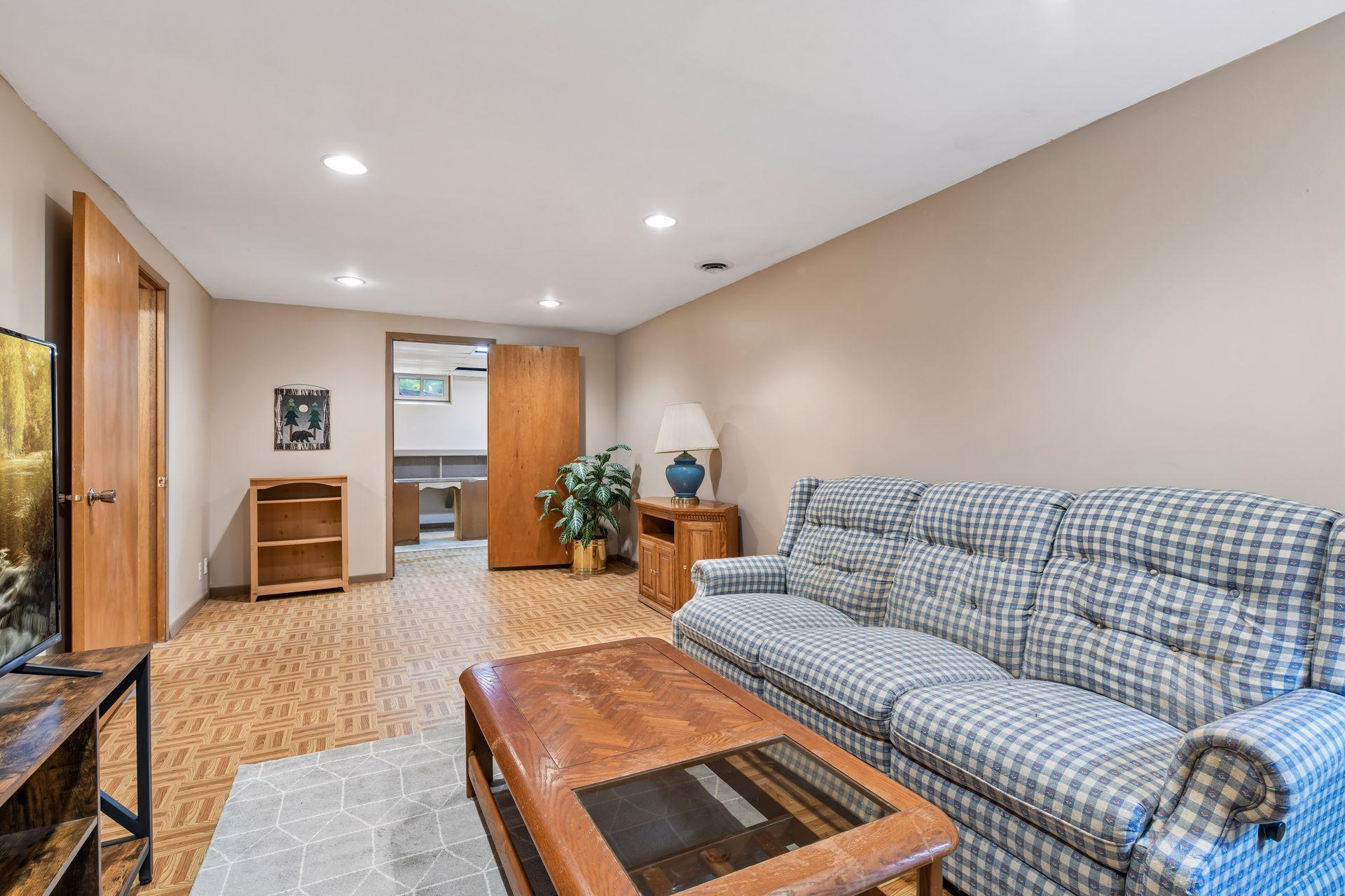 View of Residential at 2765 Ethel Avenue, Wayzata MN 55391, Wayzata (26 of 39) - Mike Wilen | Minnesota Team Real Estate