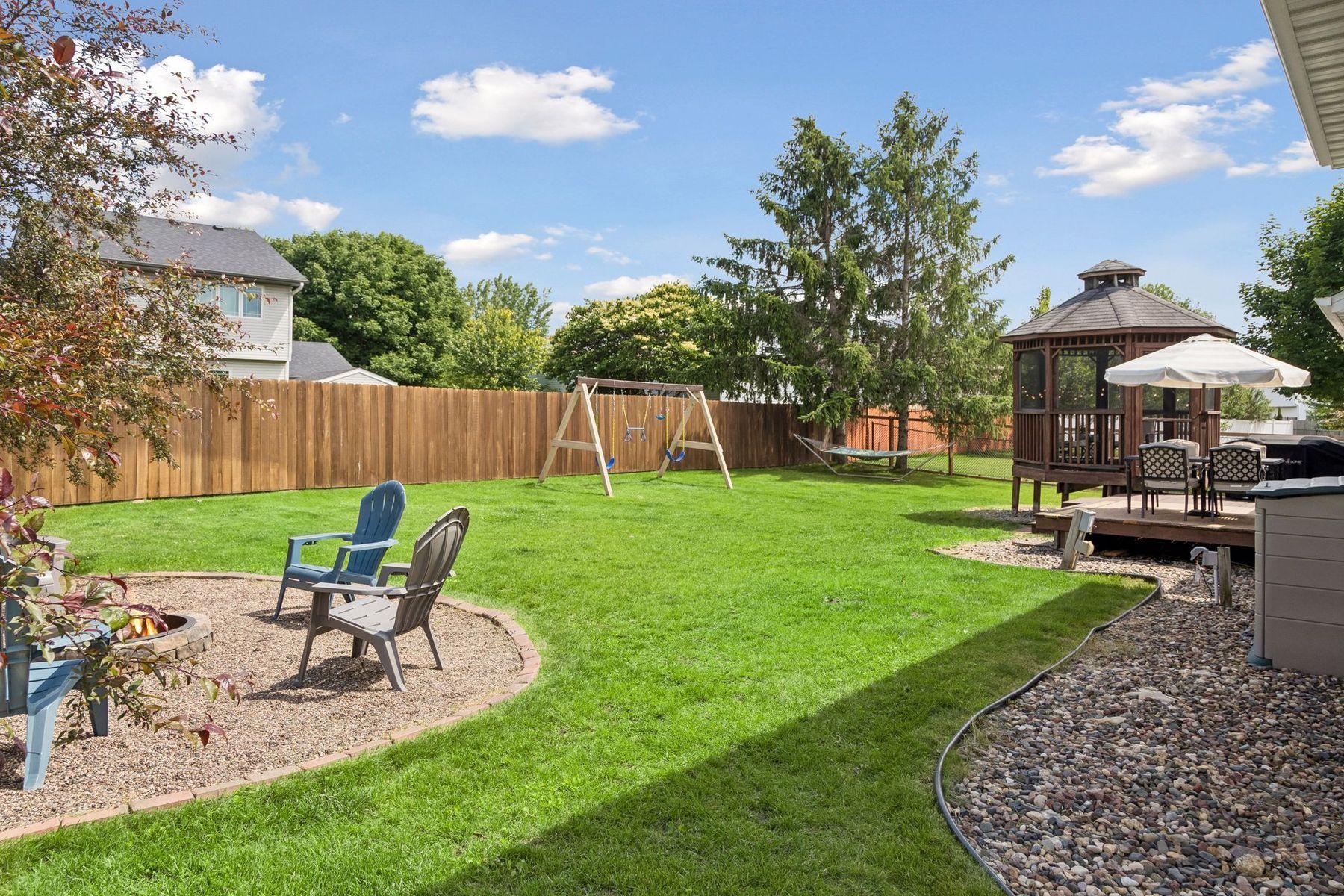 View of Residential at 1049 Bonnieview Drive, Woodbury MN 55129, Woodbury (39 of 43) - Mike Wilen | Minnesota Team Real Estate