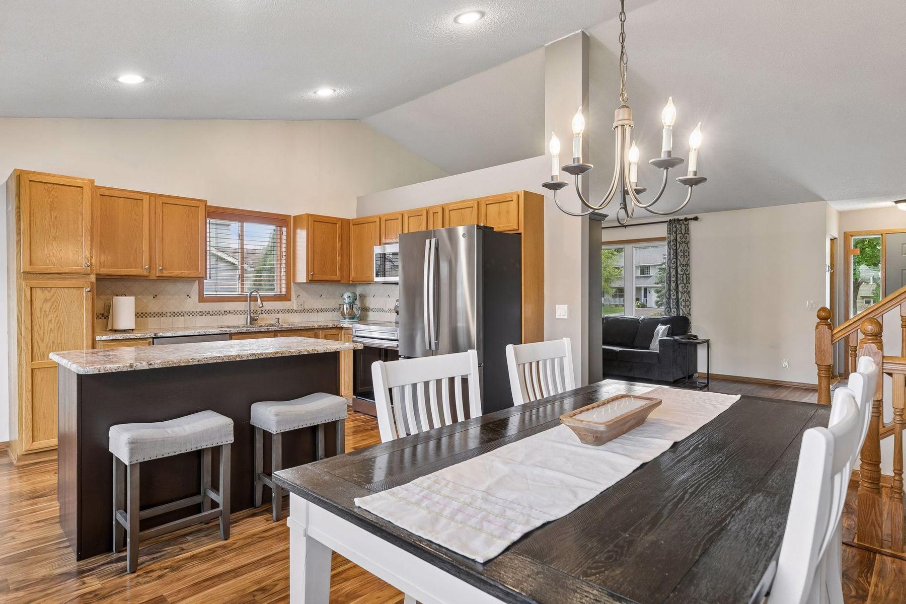View of Residential at 1049 Bonnieview Drive, Woodbury MN 55129, Woodbury (17 of 43) - Mike Wilen | Minnesota Team Real Estate