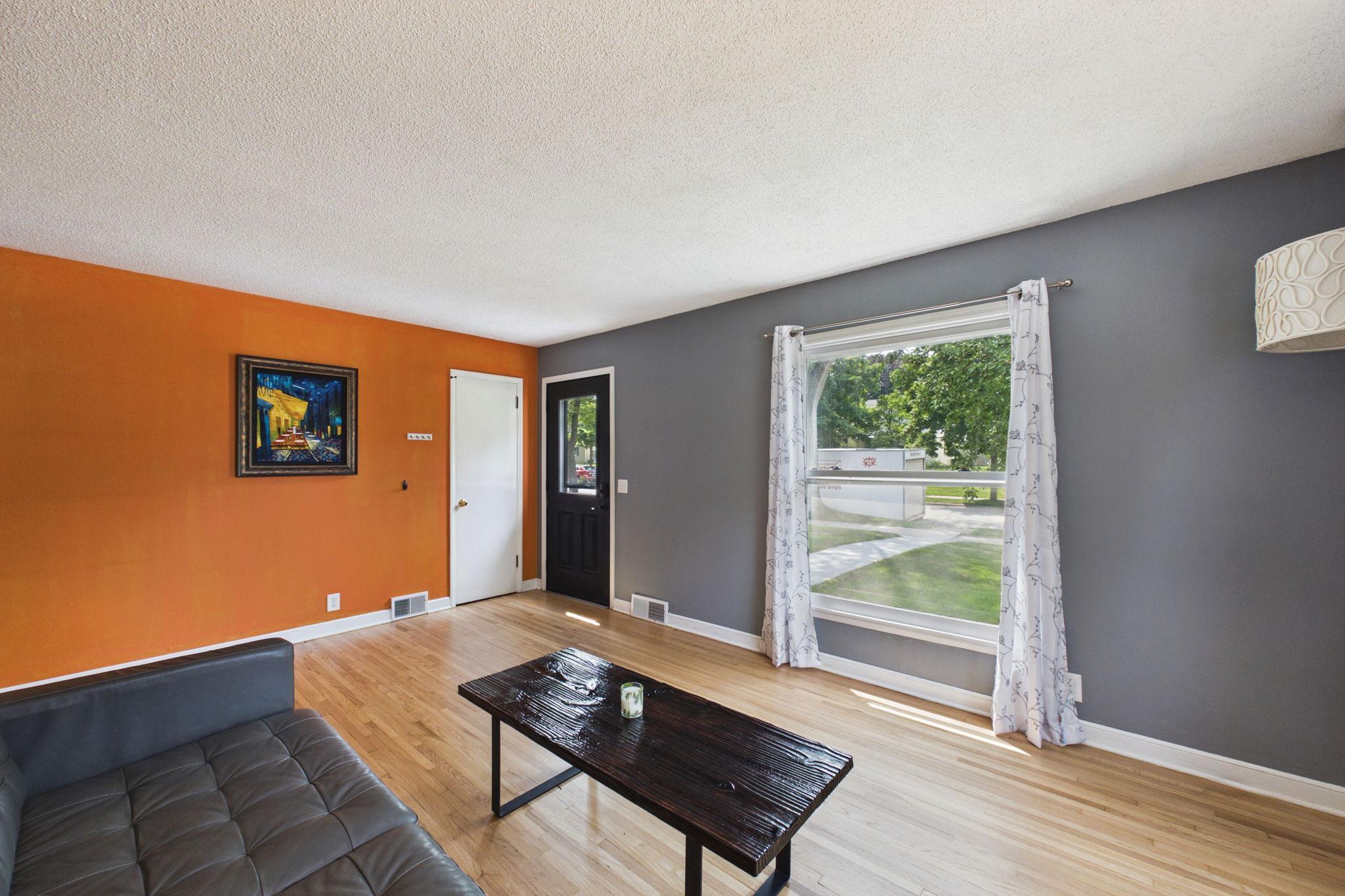 View of Residential at 5901 Thomas Avenue, Minneapolis MN 55410, Minneapolis (2 of 27) - Mike Wilen | Minnesota Team Real Estate