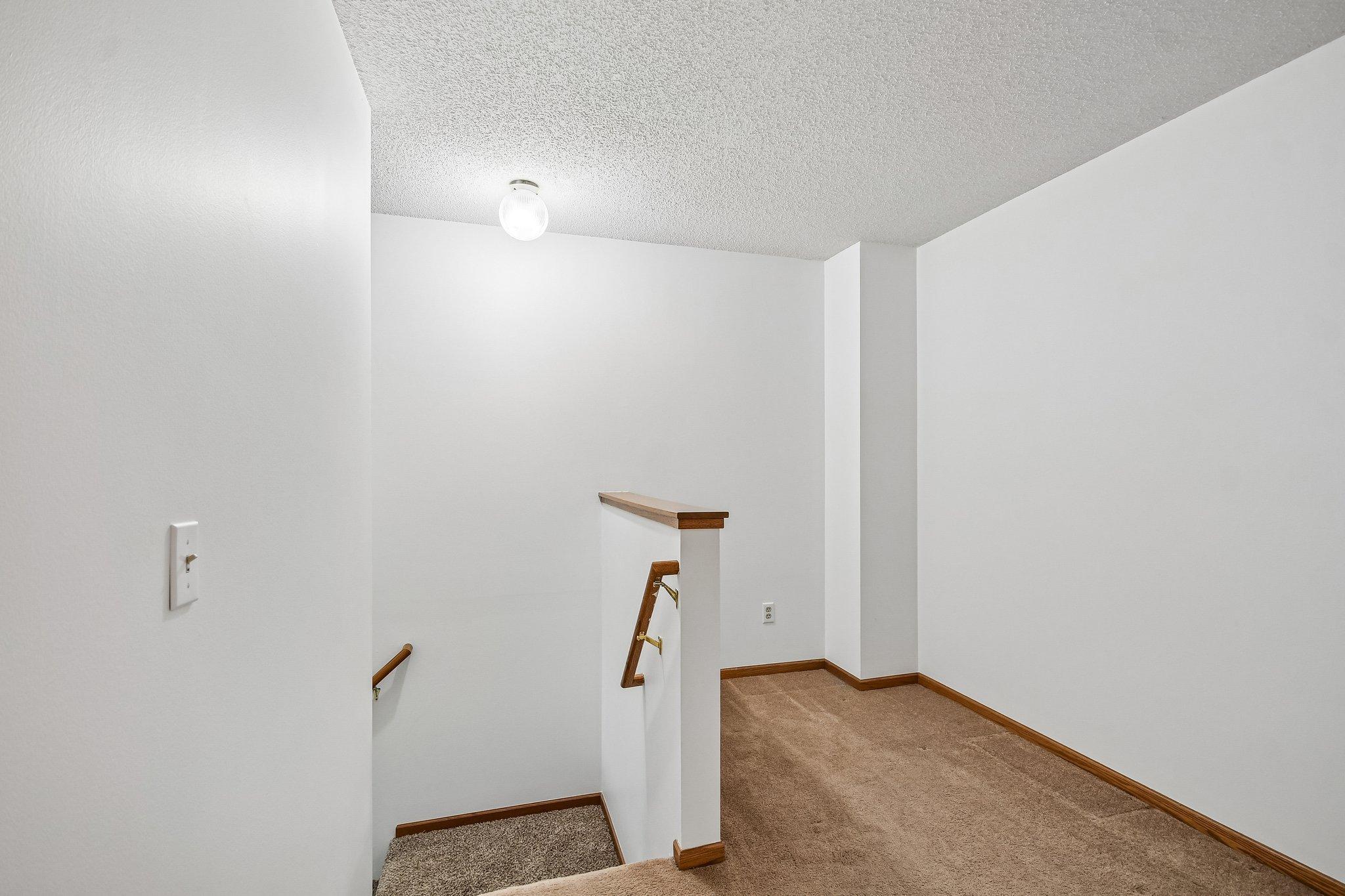 View of Residential at 2580 Bedford Court #16, Mendota Heights MN 55120, Mendota Heights (17 of 34) - Mike Wilen | Minnesota Team Real Estate