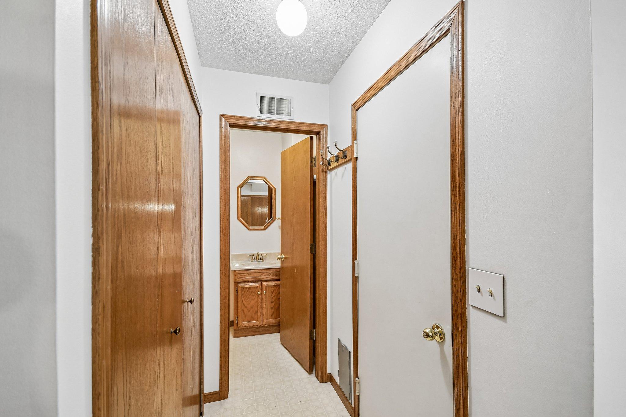 View of Residential at 2580 Bedford Court #16, Mendota Heights MN 55120, Mendota Heights (14 of 34) - Mike Wilen | Minnesota Team Real Estate