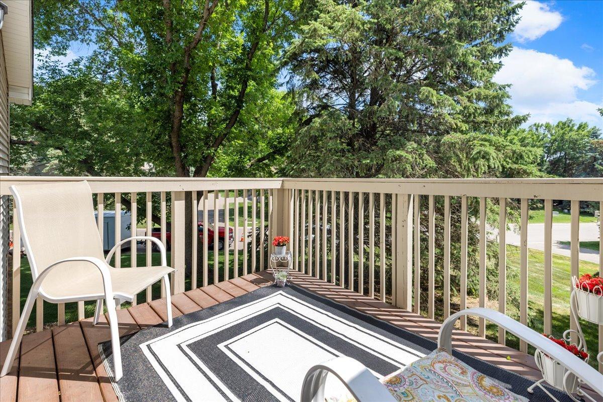 View of Residential at 4602 1/2 Penkwe Way, Eagan MN 55122, Eagan (11 of 21) - Mike Wilen | Minnesota Team Real Estate
