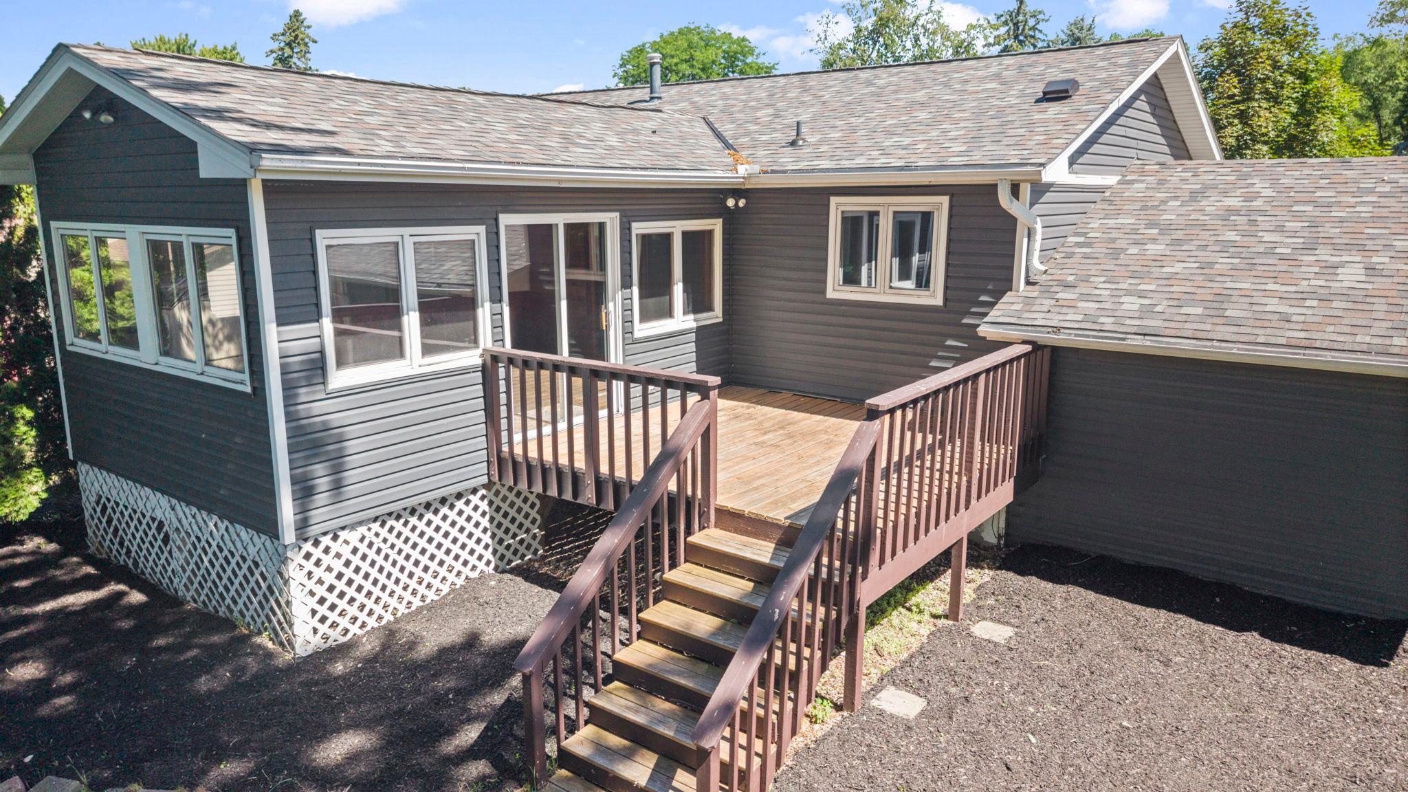 View of Residential at 2090 Carnelian Lane, Eagan MN 55122, Eagan (31 of 40) - Mike Wilen | Minnesota Team Real Estate