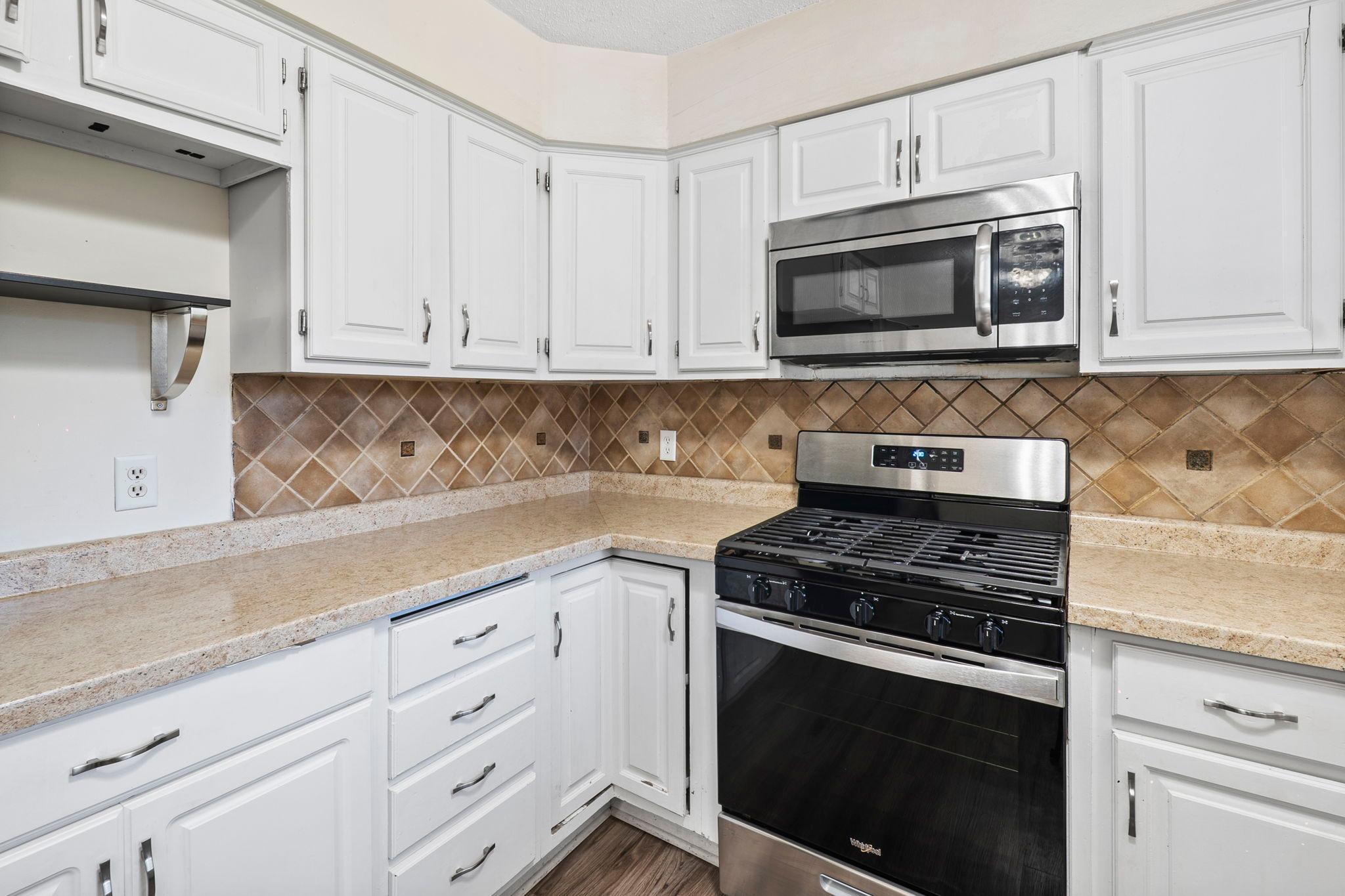 View of Residential at 2090 Carnelian Lane, Eagan MN 55122, Eagan (10 of 40) - Mike Wilen | Minnesota Team Real Estate
