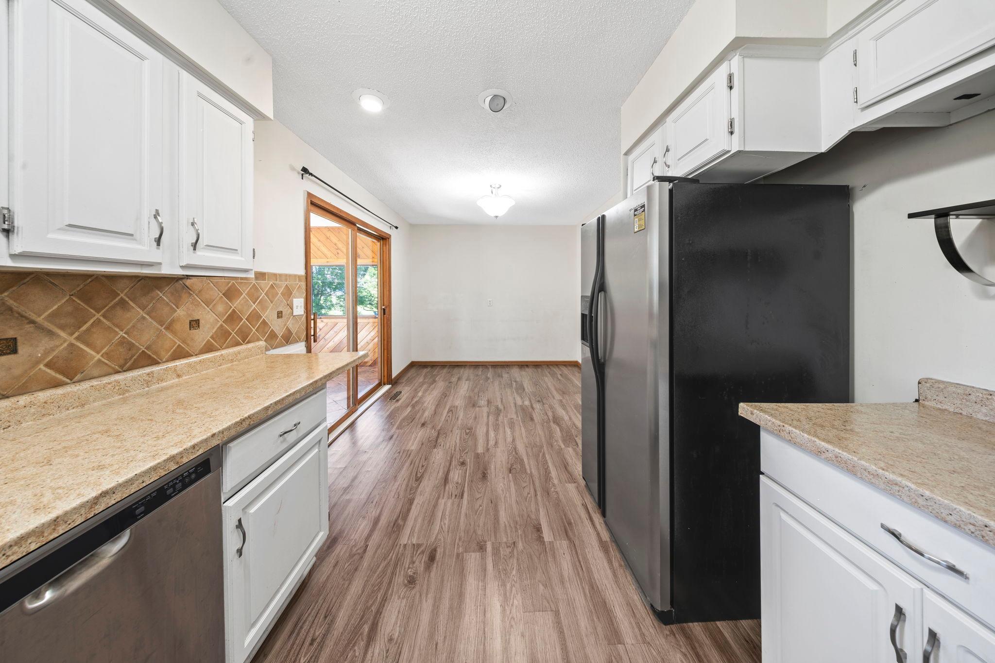 View of Residential at 2090 Carnelian Lane, Eagan MN 55122, Eagan (8 of 40) - Mike Wilen | Minnesota Team Real Estate
