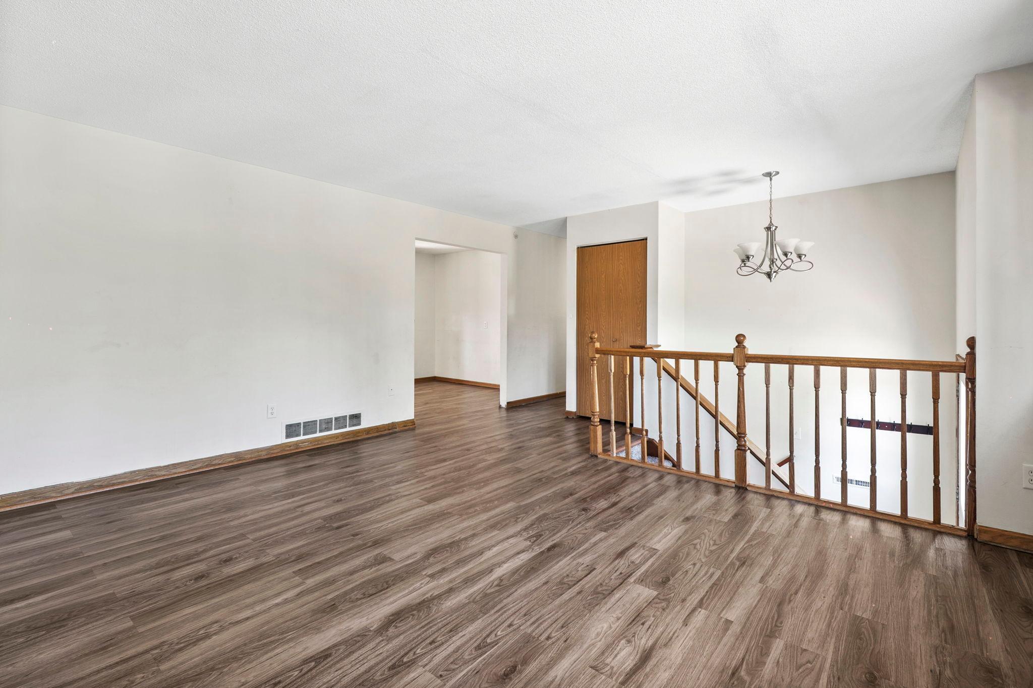 View of Residential at 2090 Carnelian Lane, Eagan MN 55122, Eagan (4 of 40) - Mike Wilen | Minnesota Team Real Estate