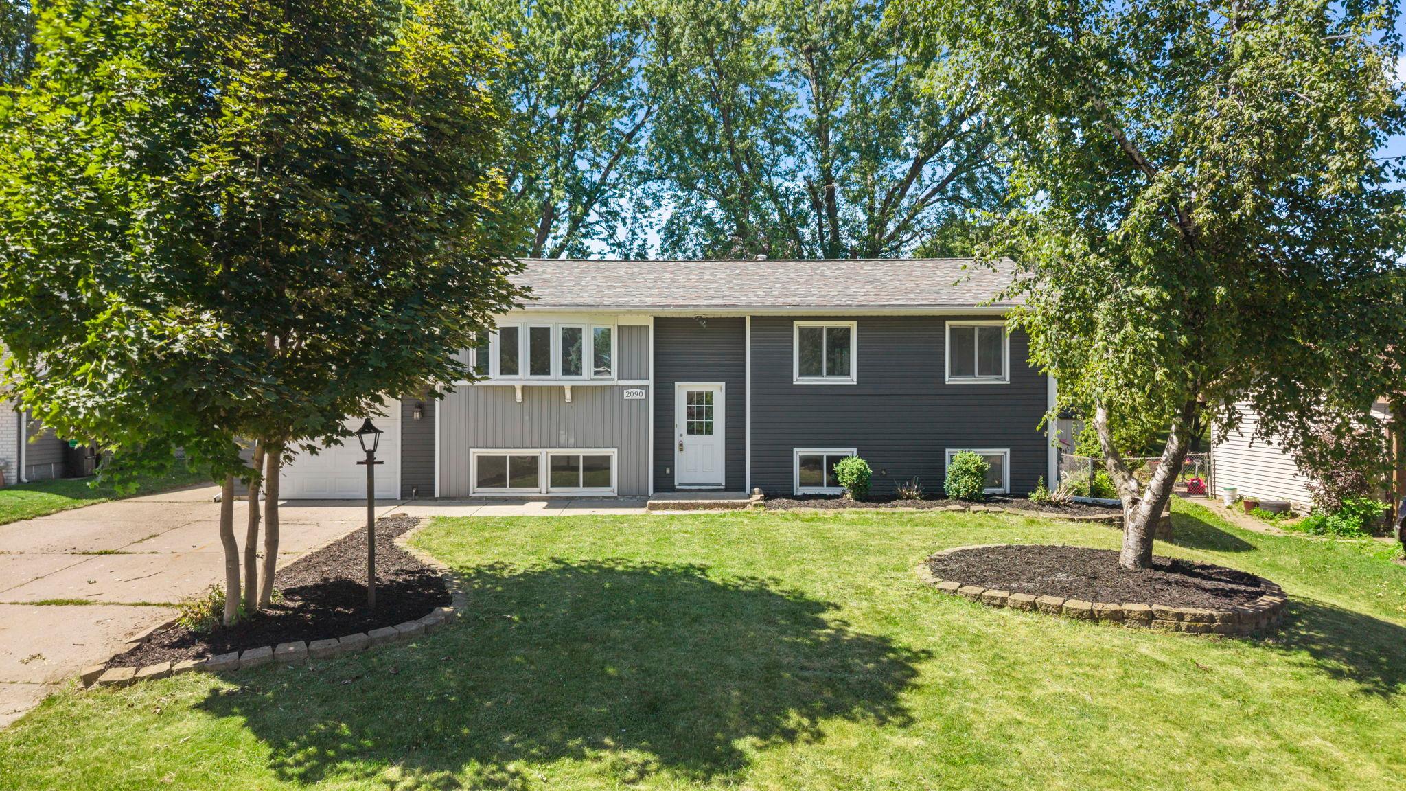View of Residential at 2090 Carnelian Lane, Eagan MN 55122, Eagan (36 of 40) - Mike Wilen | Minnesota Team Real Estate