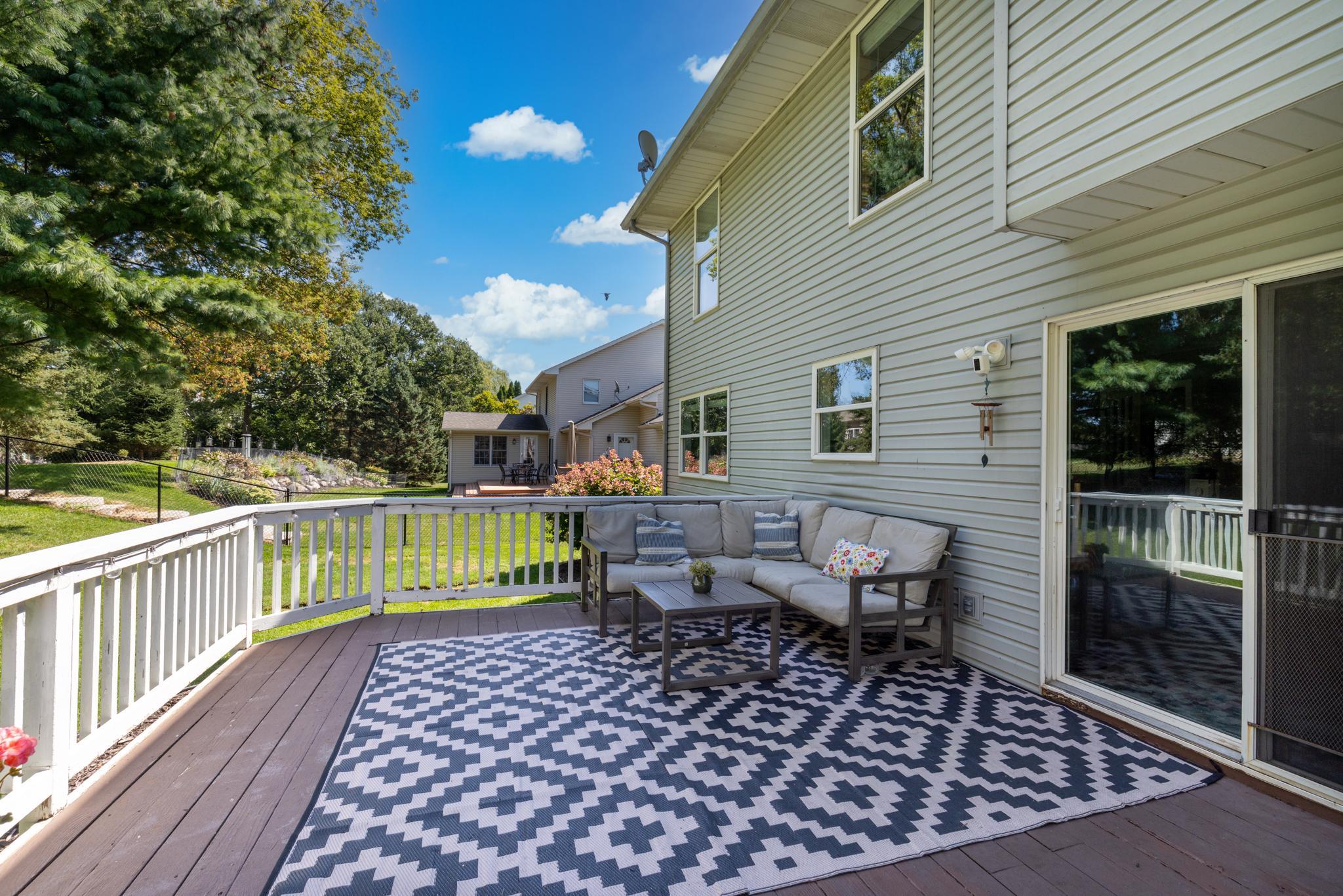 View of Residential at 8106 Greenbriar Lane, Woodbury MN 55125, Woodbury (50 of 59) - Mike Wilen | Minnesota Team Real Estate
