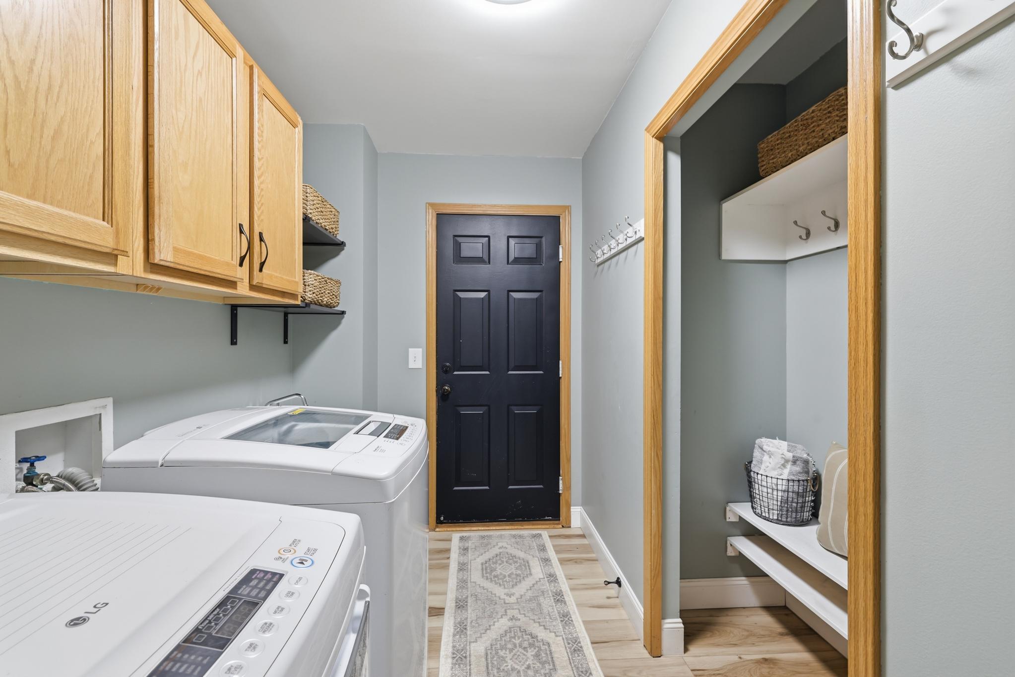 View of Residential at 8106 Greenbriar Lane, Woodbury MN 55125, Woodbury (22 of 59) - Mike Wilen | Minnesota Team Real Estate