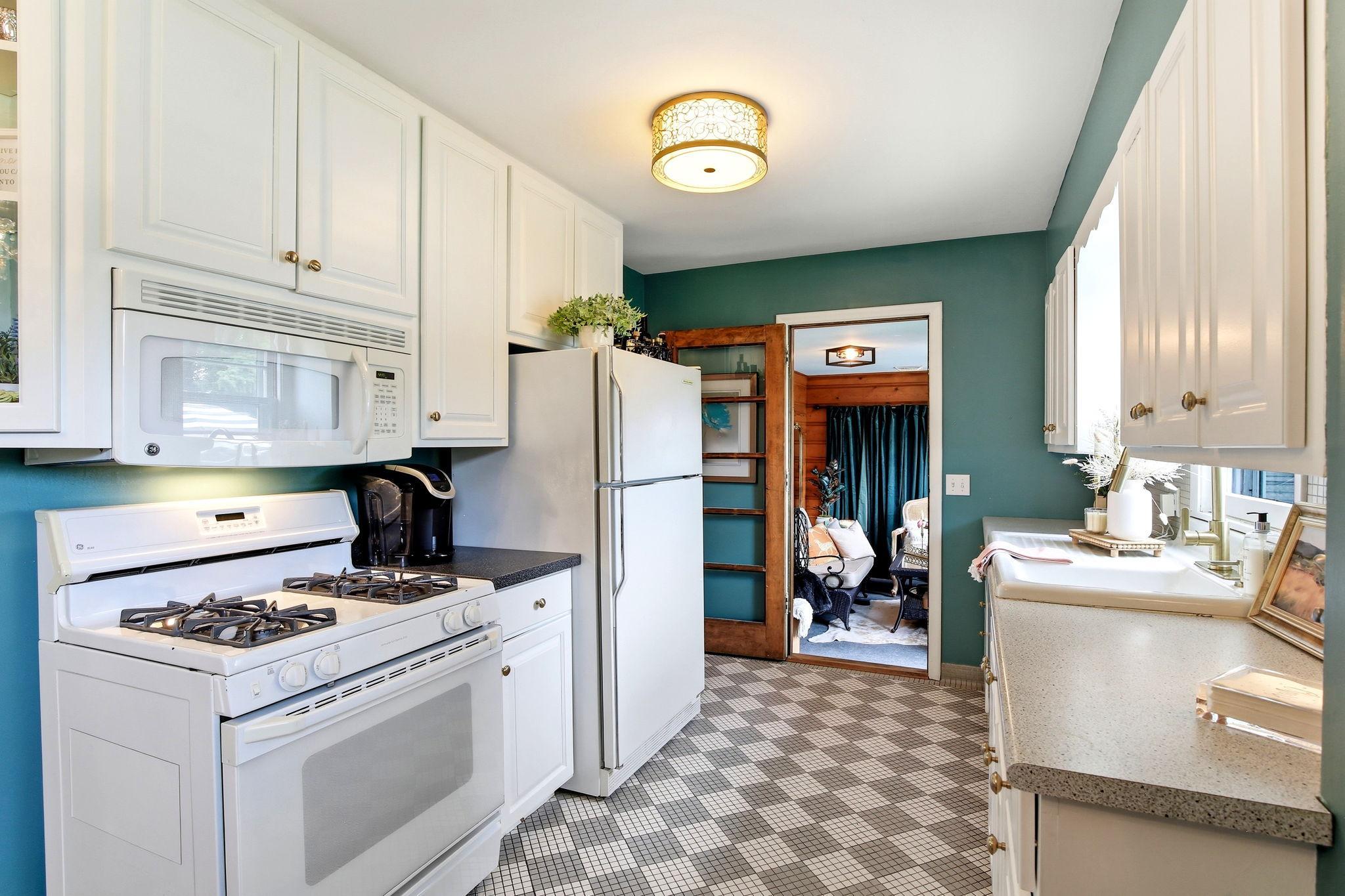 View of Residential at 1827 44th Avenue, Columbia Heights MN 55421, Columbia Heights (12 of 44) - Mike Wilen | Minnesota Team Real Estate