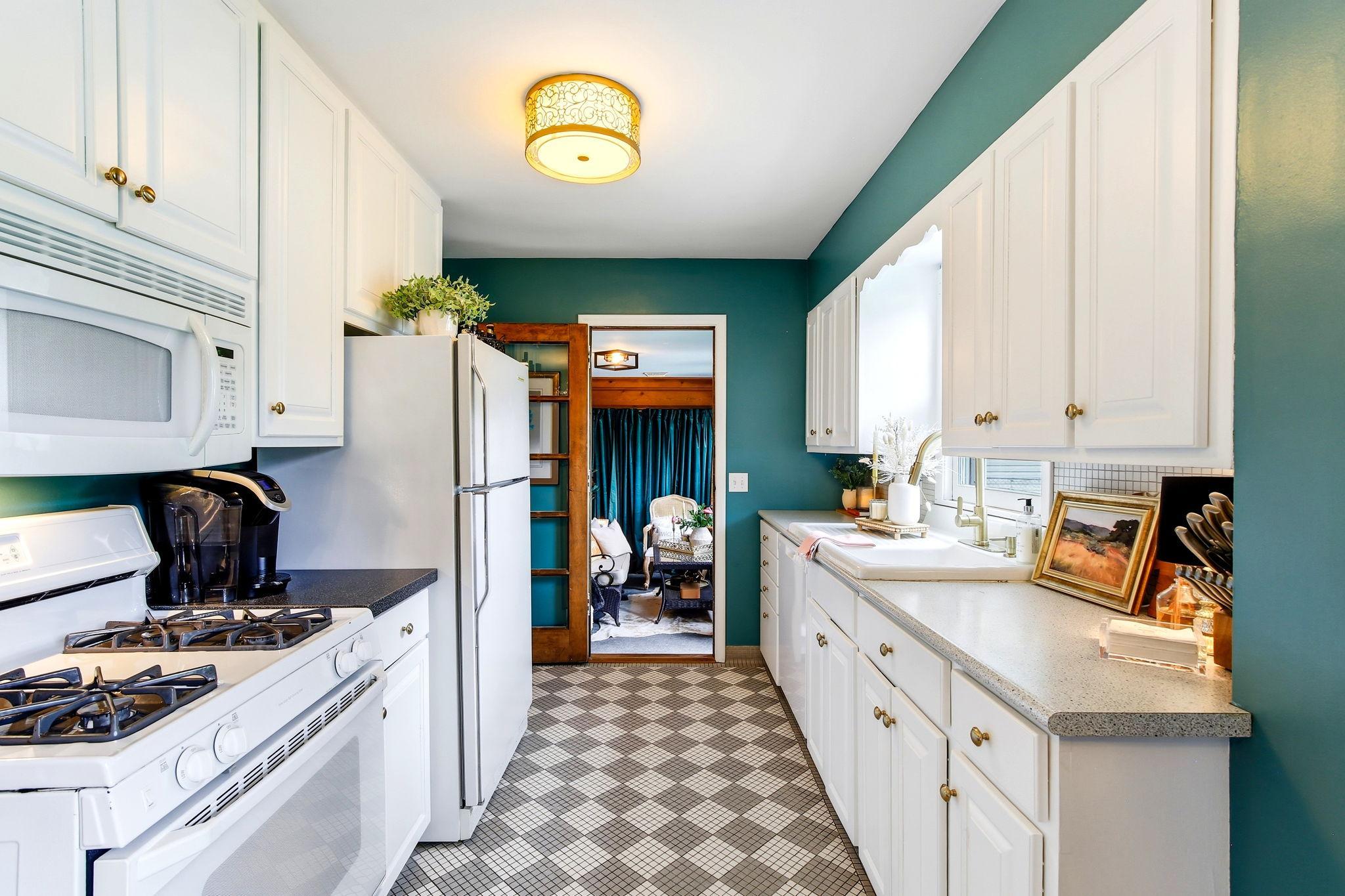 View of Residential at 1827 44th Avenue, Columbia Heights MN 55421, Columbia Heights (11 of 44) - Mike Wilen | Minnesota Team Real Estate