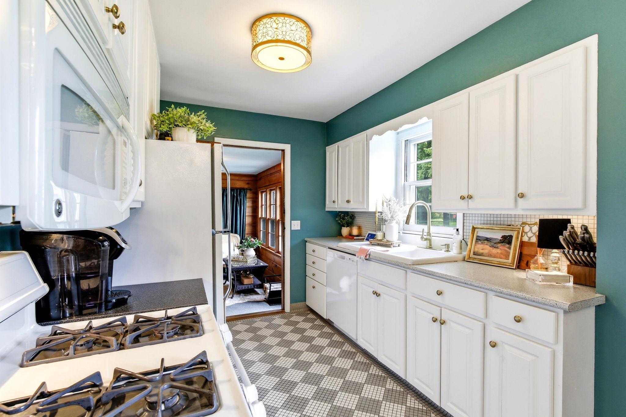 View of Residential at 1827 44th Avenue, Columbia Heights MN 55421, Columbia Heights (10 of 44) - Mike Wilen | Minnesota Team Real Estate