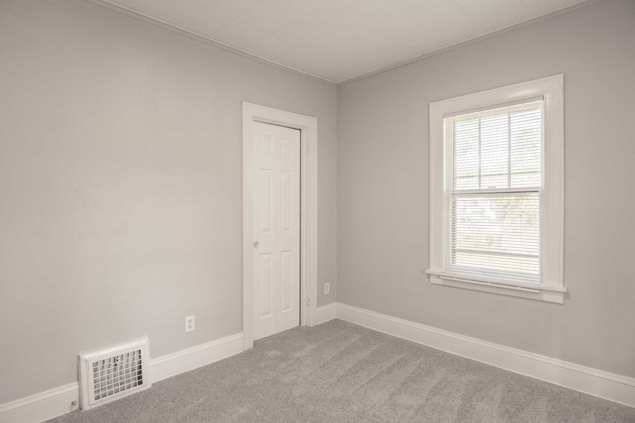 View of Residential at 4020 Emerson Avenue N, Minneapolis MN 55412, Minneapolis (19 of 23) - Mike Wilen | Minnesota Team Real Estate