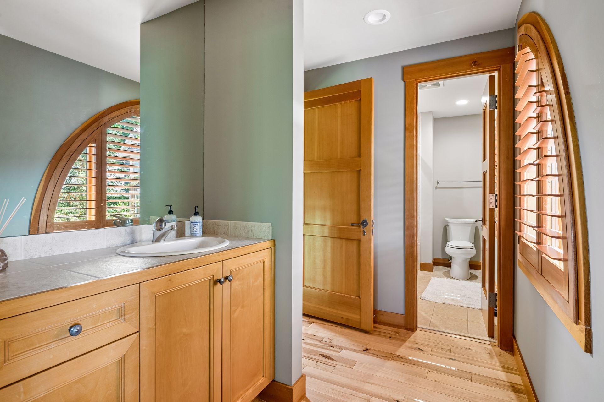 View of Residential at 2439 Emerald Trail, Minnetonka MN 55305, Minnetonka (31 of 50) - Mike Wilen | Minnesota Team Real Estate
