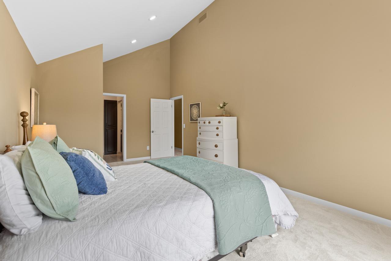 View of Residential at 7708 Stonewood Court, Edina MN 55439, Edina (32 of 60) - Mike Wilen | Minnesota Team Real Estate