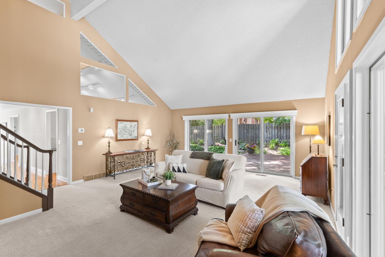 View of Residential at 7708 Stonewood Court, Edina MN 55439, Edina (4 of 60) - Mike Wilen | Minnesota Team Real Estate