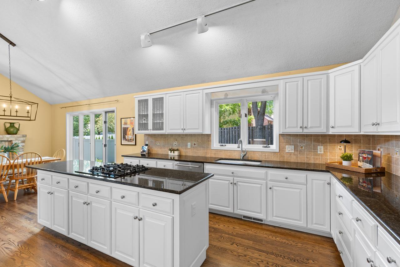 View of Residential at 7708 Stonewood Court, Edina MN 55439, Edina (10 of 60) - Mike Wilen | Minnesota Team Real Estate