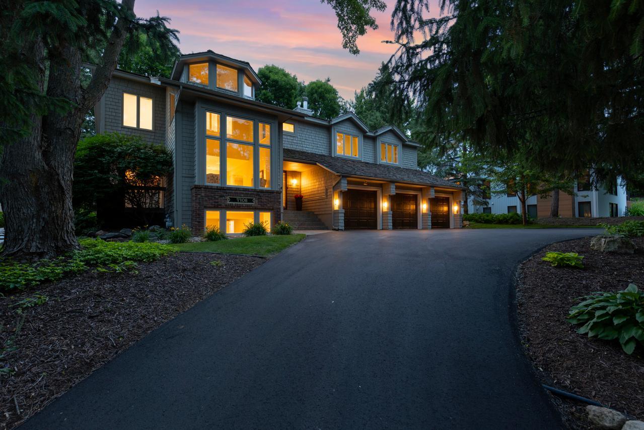 View of Residential at 7708 Stonewood Court, Edina MN 55439, Edina (54 of 60) - Mike Wilen | Minnesota Team Real Estate