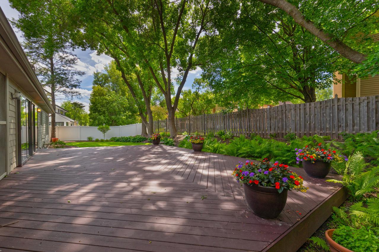 View of Residential at 7708 Stonewood Court, Edina MN 55439, Edina (51 of 60) - Mike Wilen | Minnesota Team Real Estate