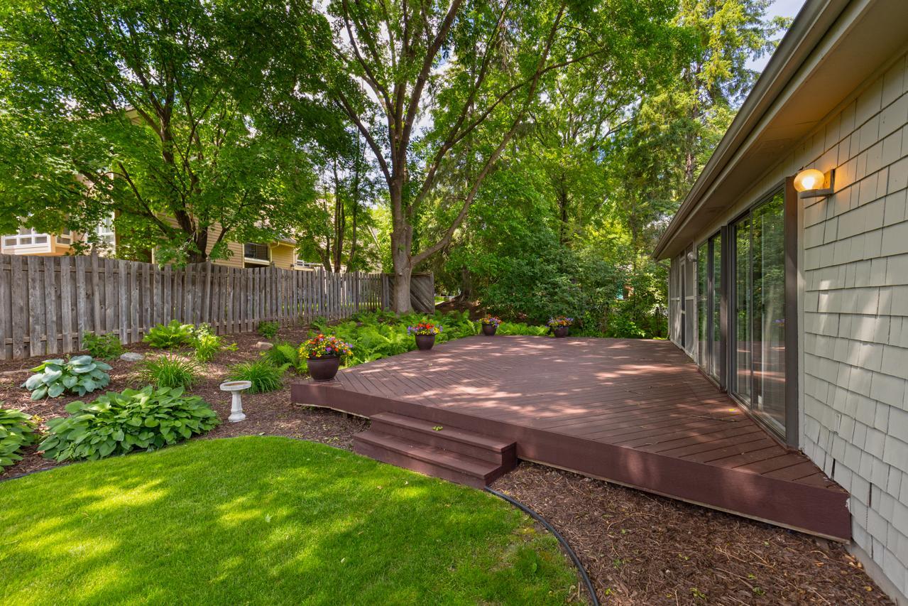 View of Residential at 7708 Stonewood Court, Edina MN 55439, Edina (52 of 60) - Mike Wilen | Minnesota Team Real Estate