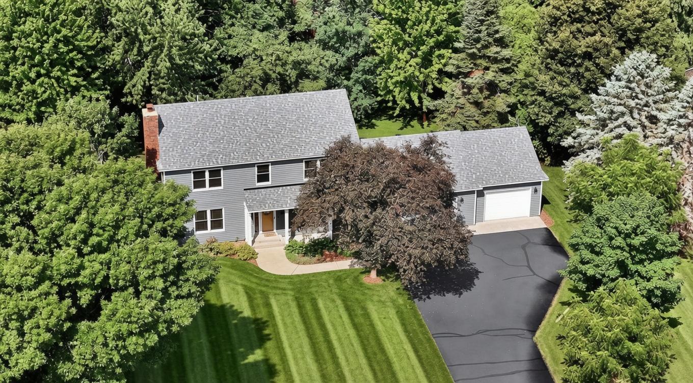 View of Residential at 2009 Pleasant Avenue, Saint Cloud MN 56303, Saint Cloud (13 of 59) - Mike Wilen | Minnesota Team Real Estate
