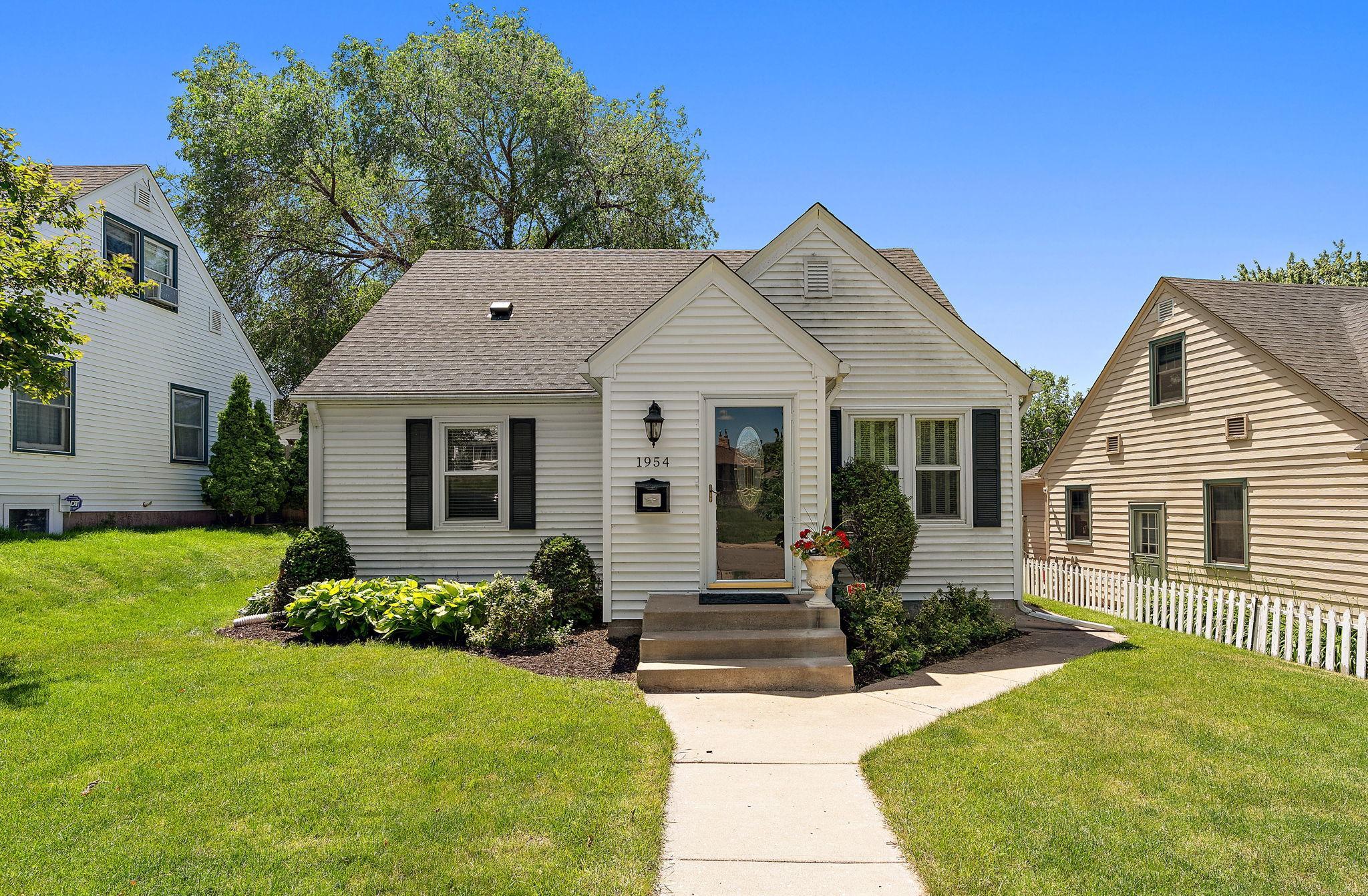 View of Residential at 1954 Saunders Avenue, Saint Paul MN 55116, Saint Paul - Mike Wilen | Minnesota Team Real Estate