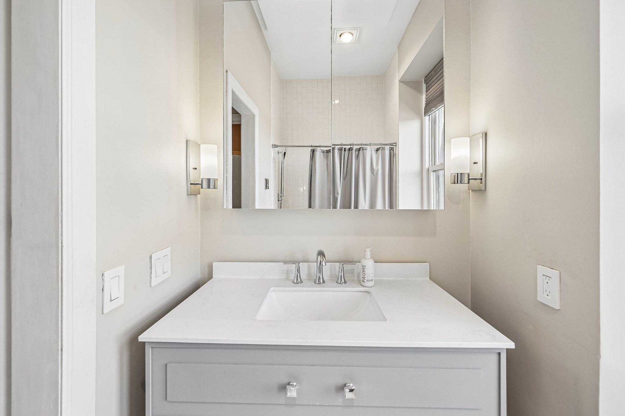 View of Residential at 165 Western Avenue #404, Saint Paul MN 55102, Saint Paul (21 of 41) - Mike Wilen | Minnesota Team Real Estate