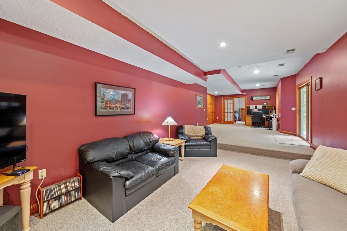 View of Residential at 16857 Jackpine Way, Lakeville MN 55044, Lakeville (36 of 40) - Mike Wilen | Minnesota Team Real Estate