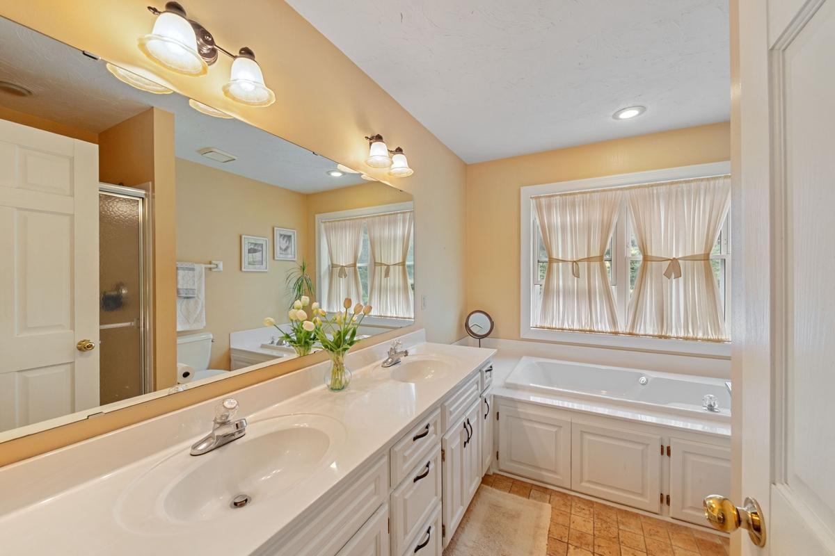 View of Residential at 16857 Jackpine Way, Lakeville MN 55044, Lakeville (28 of 40) - Mike Wilen | Minnesota Team Real Estate