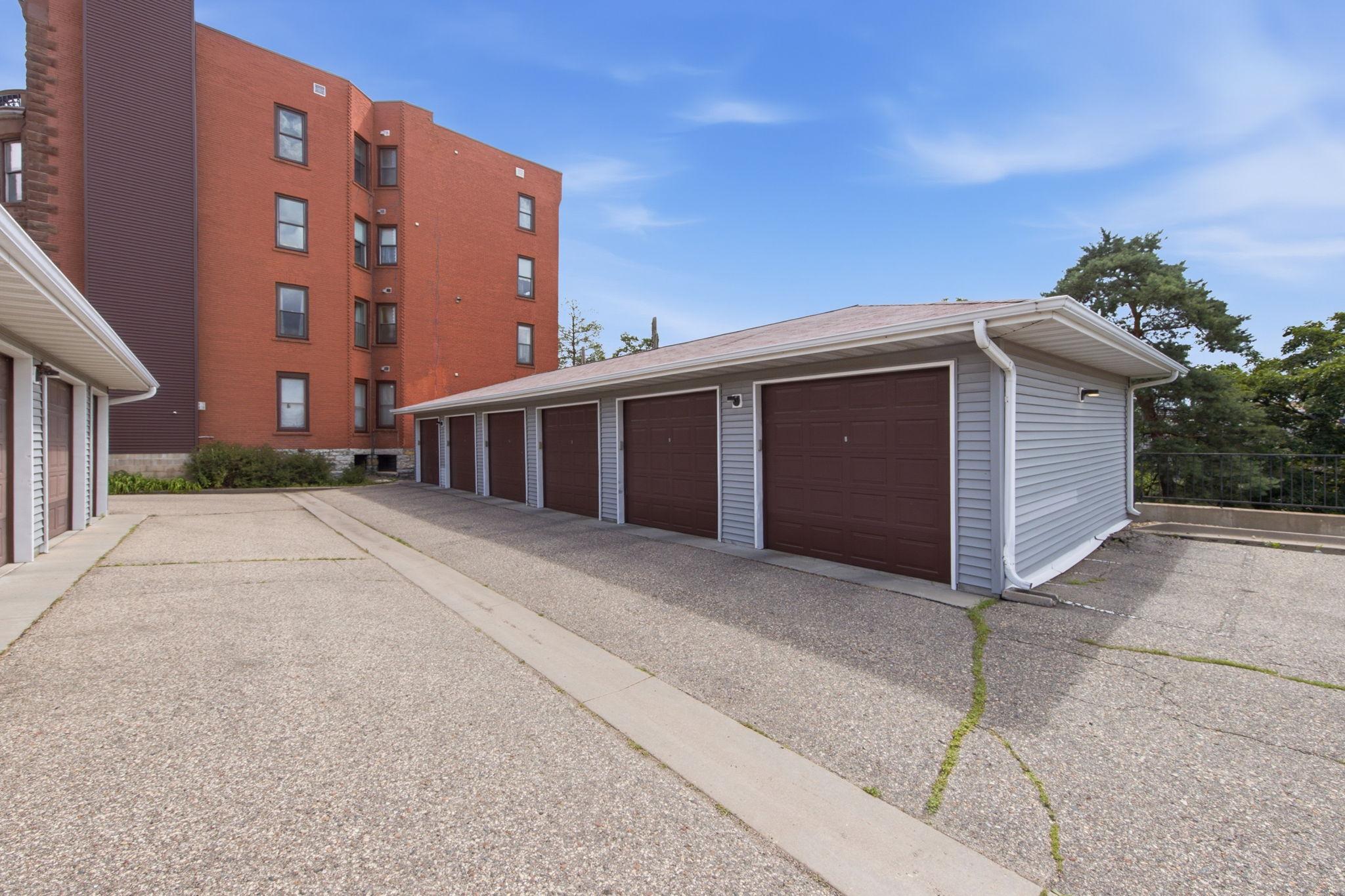 View of Residential at 168 College Avenue #2, Saint Paul MN 55102, Saint Paul (25 of 27) - Mike Wilen | Minnesota Team Real Estate