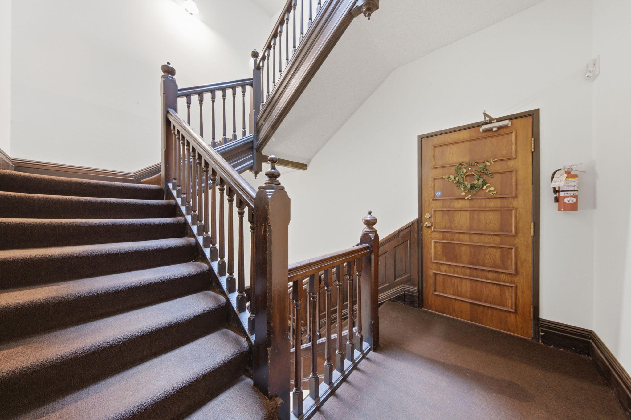 View of Residential at 168 College Avenue #2, Saint Paul MN 55102, Saint Paul (4 of 27) - Mike Wilen | Minnesota Team Real Estate