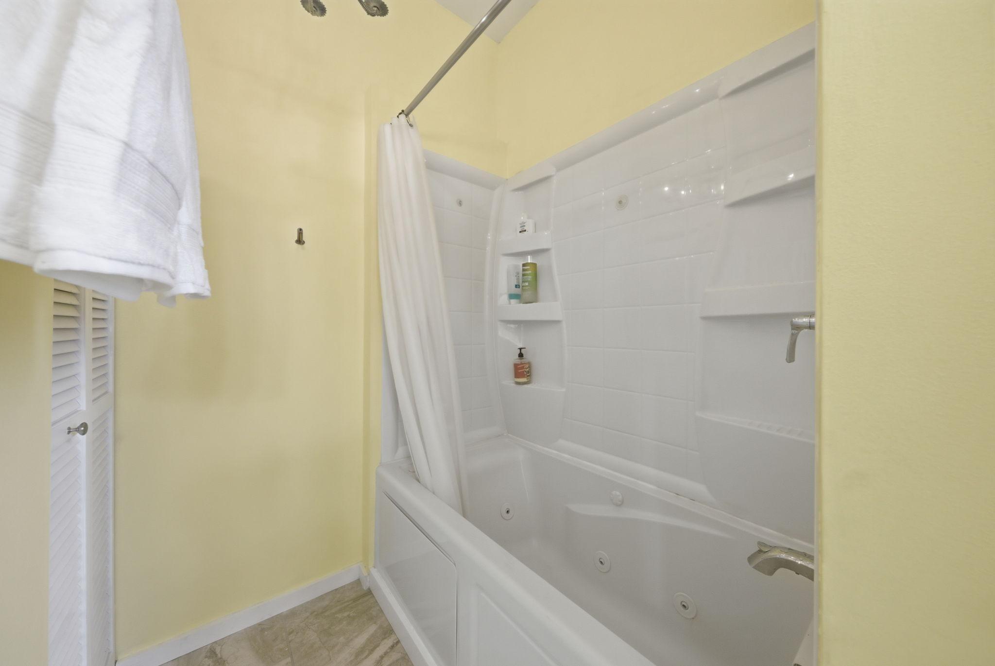 View of Residential at 168 College Avenue #2, Saint Paul MN 55102, Saint Paul (17 of 27) - Mike Wilen | Minnesota Team Real Estate
