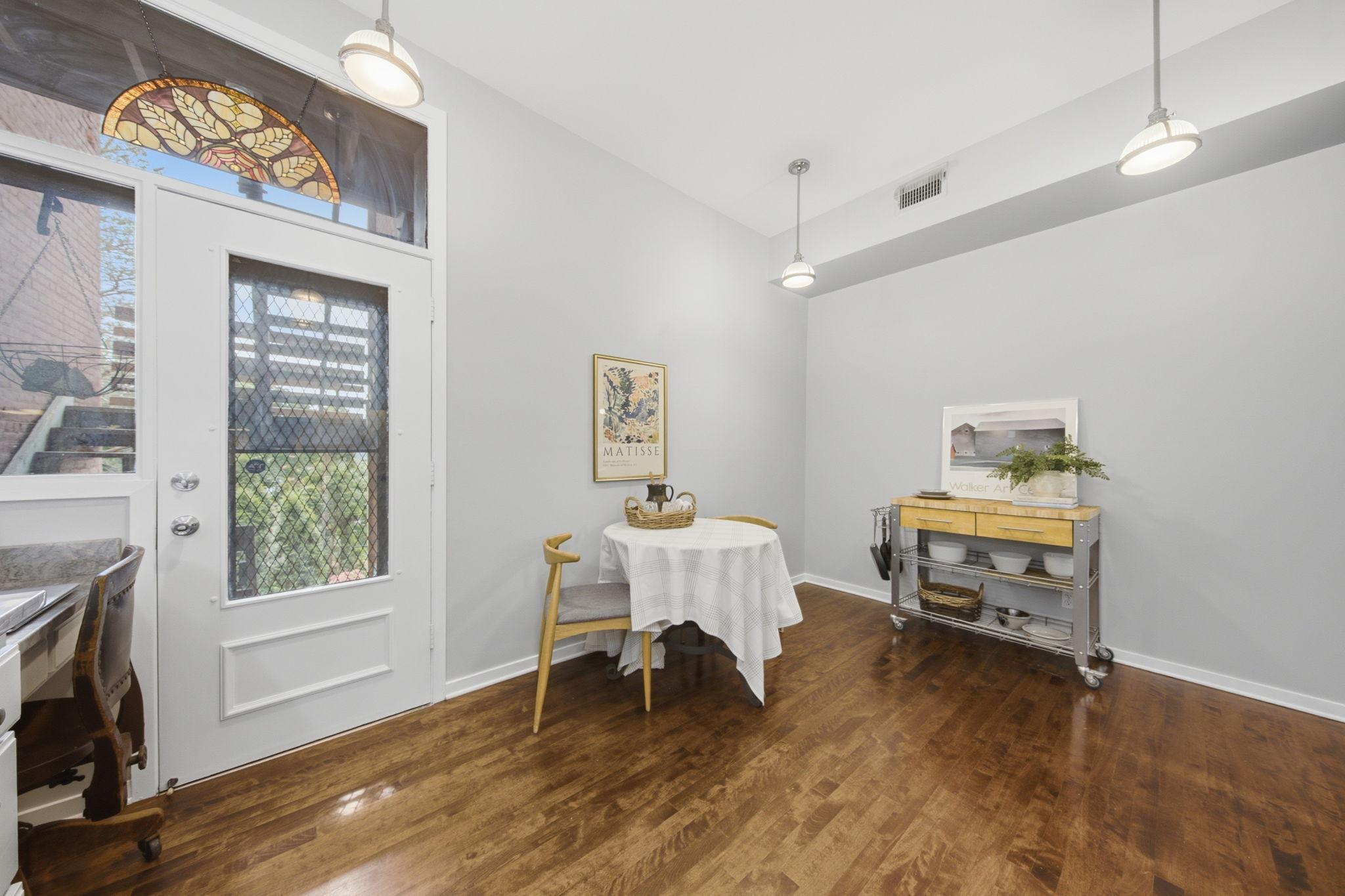 View of Residential at 168 College Avenue #2, Saint Paul MN 55102, Saint Paul (13 of 27) - Mike Wilen | Minnesota Team Real Estate