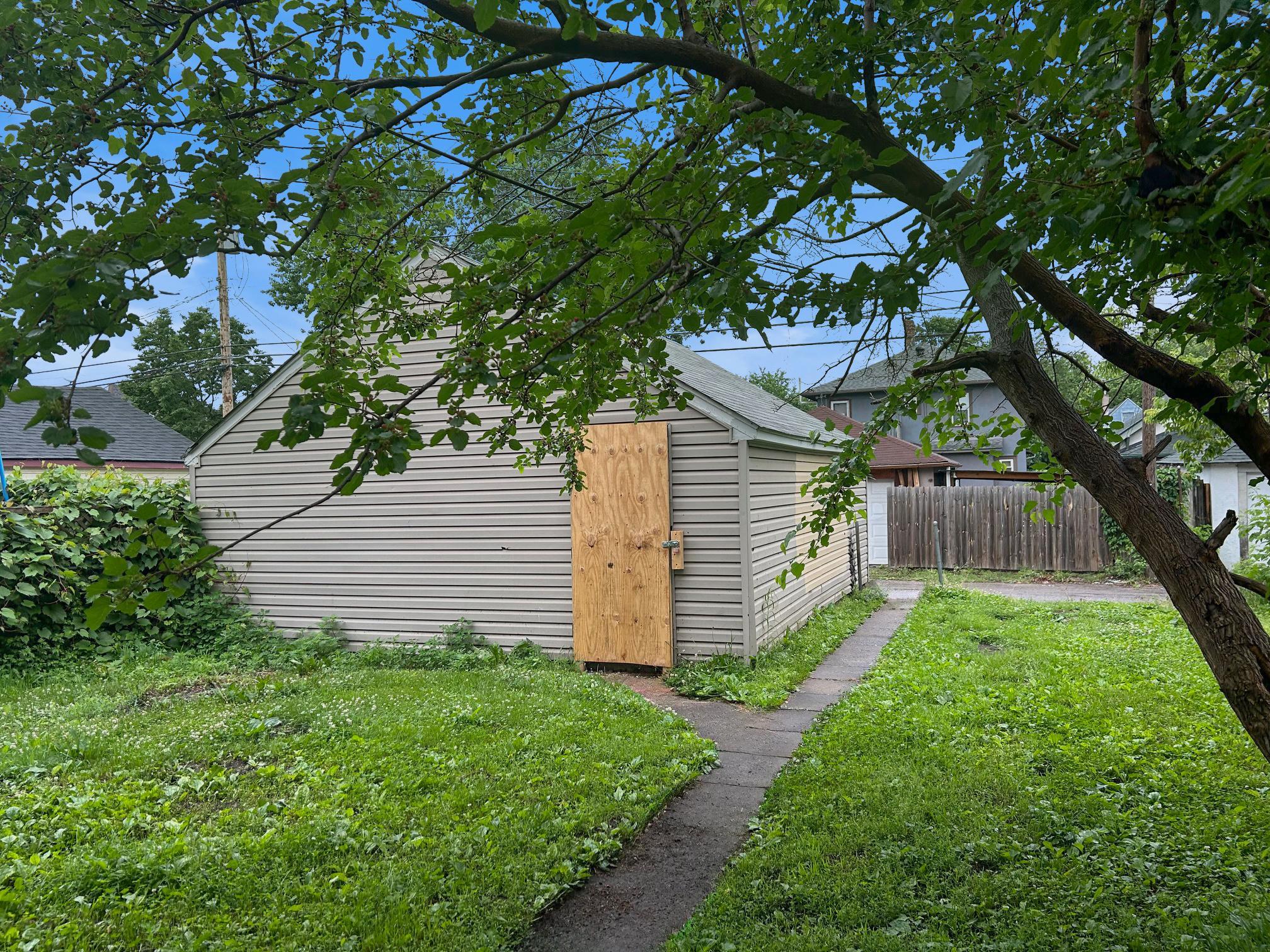 View of Residential Income at 719 Sherburne Avenue, Saint Paul MN 55104, Saint Paul (2 of 12) - Mike Wilen | Minnesota Team Real Estate
