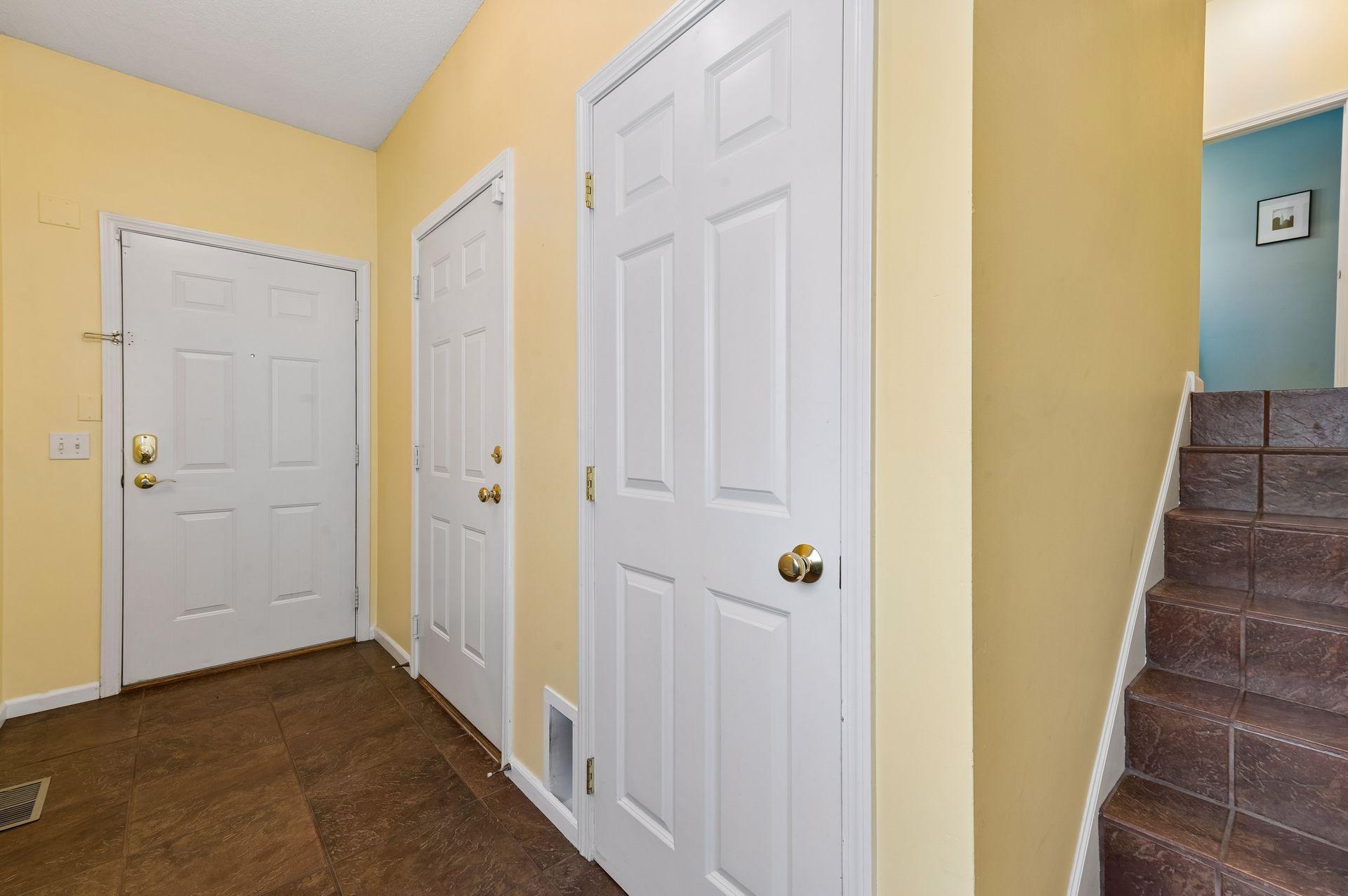 View of Residential at 2433 Columbus Court, Minneapolis MN 55404, Minneapolis (3 of 33) - Mike Wilen | Minnesota Team Real Estate