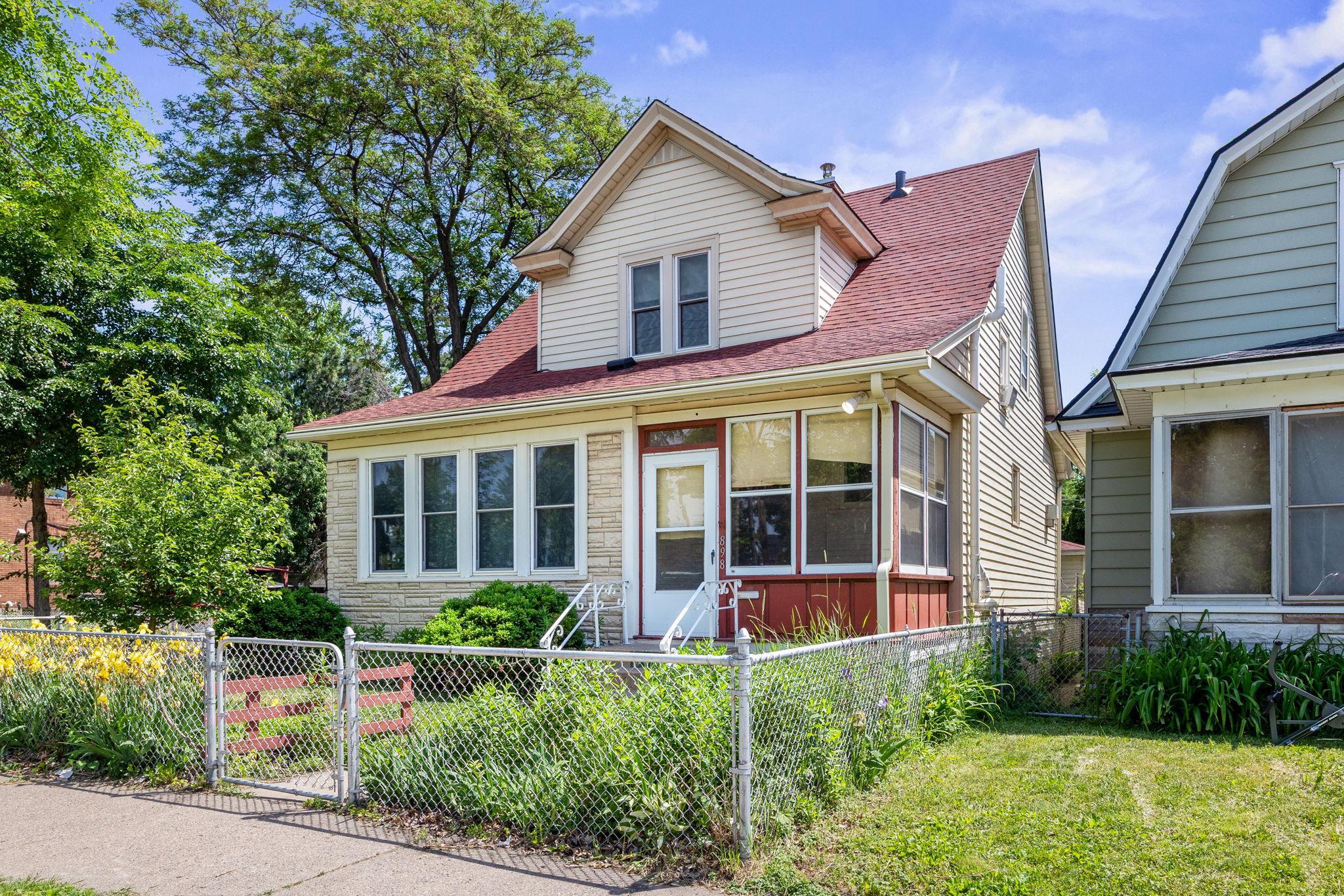 View of Residential at 898 Western Avenue, Saint Paul MN 55117, Saint Paul (2 of 23) - Mike Wilen | Minnesota Team Real Estate