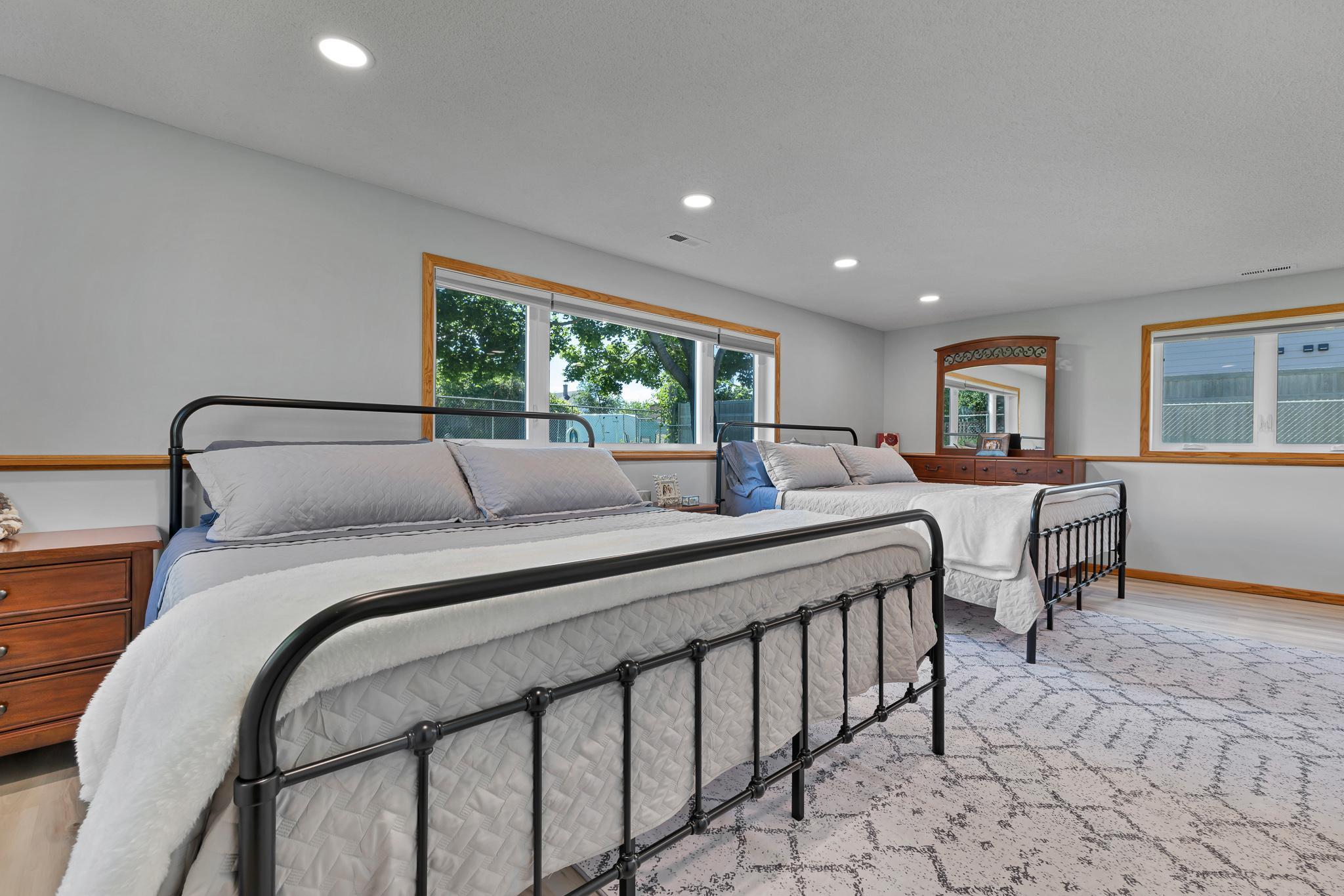 View of Residential at 343 Pierce Street, Minneapolis MN 55413, Minneapolis (29 of 39) - Mike Wilen | Minnesota Team Real Estate