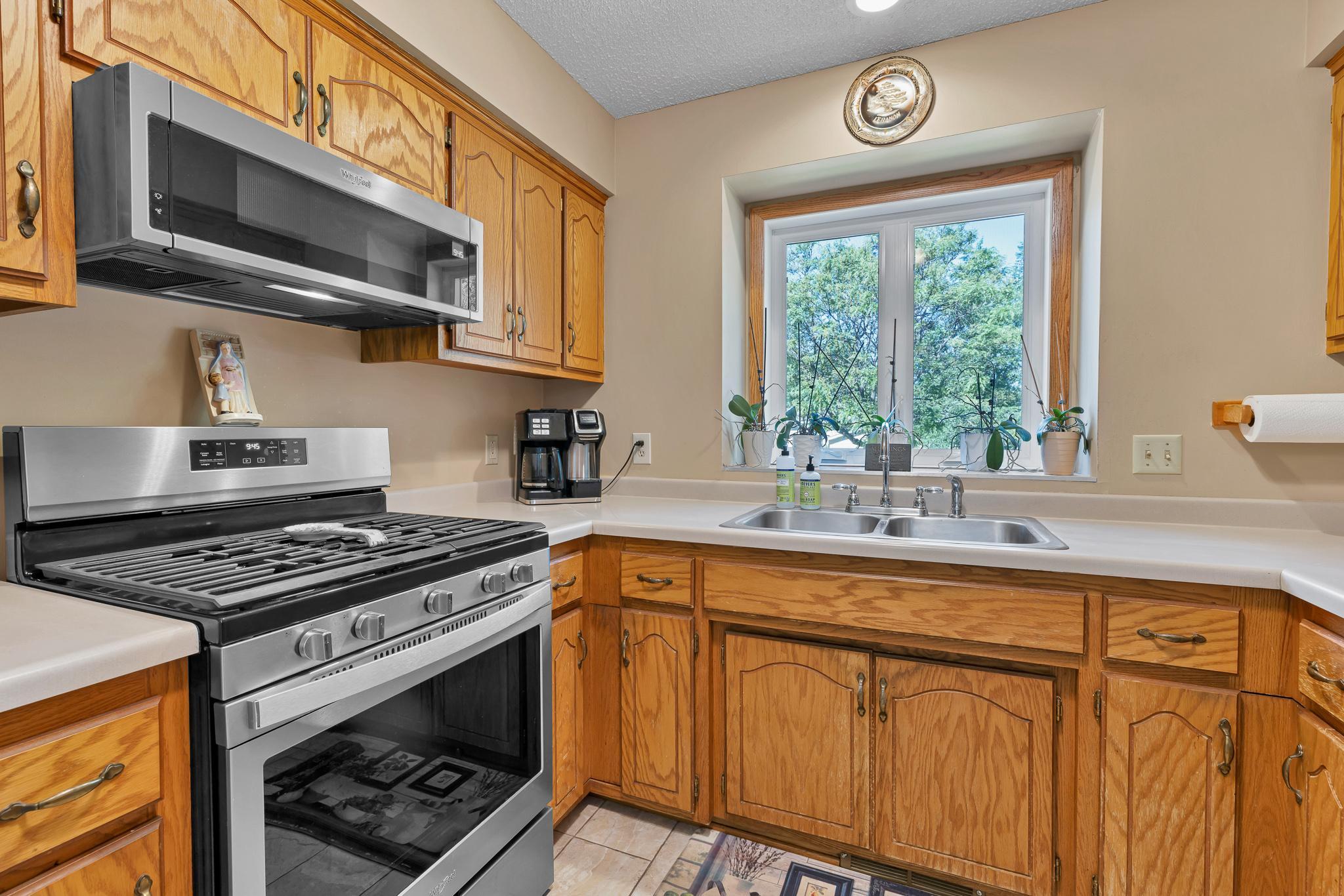 View of Residential at 343 Pierce Street, Minneapolis MN 55413, Minneapolis (8 of 39) - Mike Wilen | Minnesota Team Real Estate