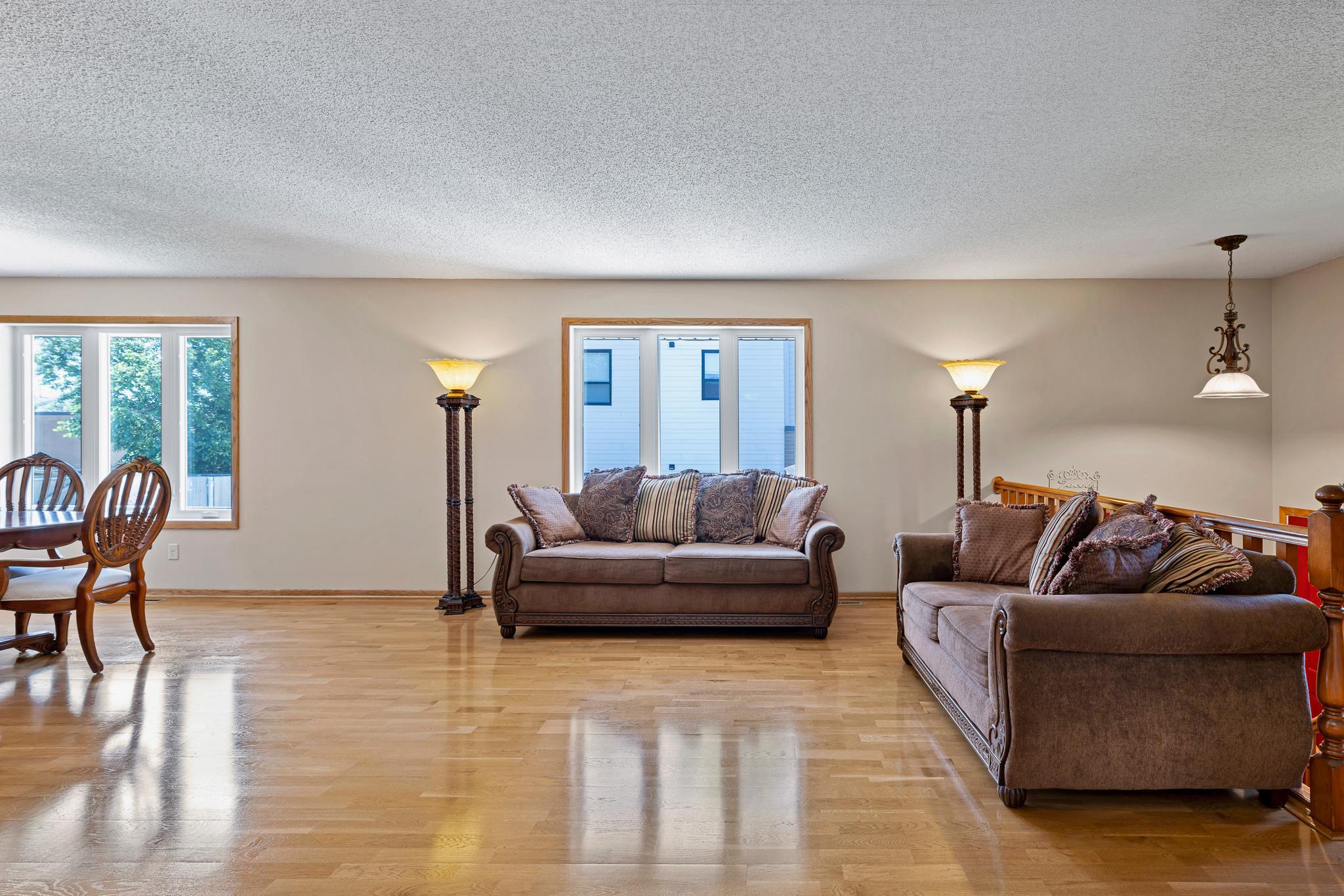 View of Residential at 343 Pierce Street, Minneapolis MN 55413, Minneapolis (3 of 39) - Mike Wilen | Minnesota Team Real Estate