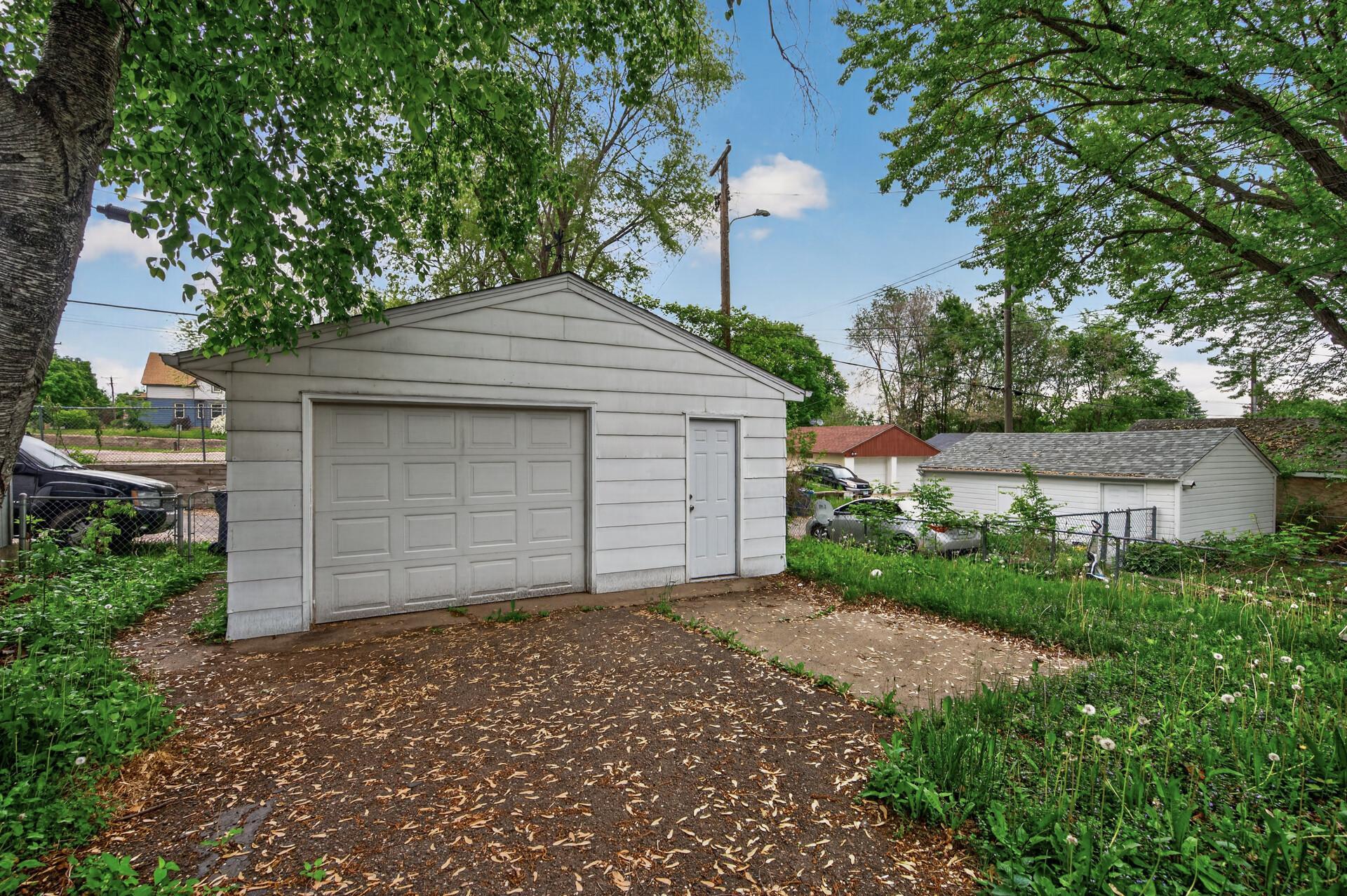 View of Residential at 1067 Wilson Avenue, Saint Paul MN 55106, Saint Paul (21 of 25) - Mike Wilen | Minnesota Team Real Estate