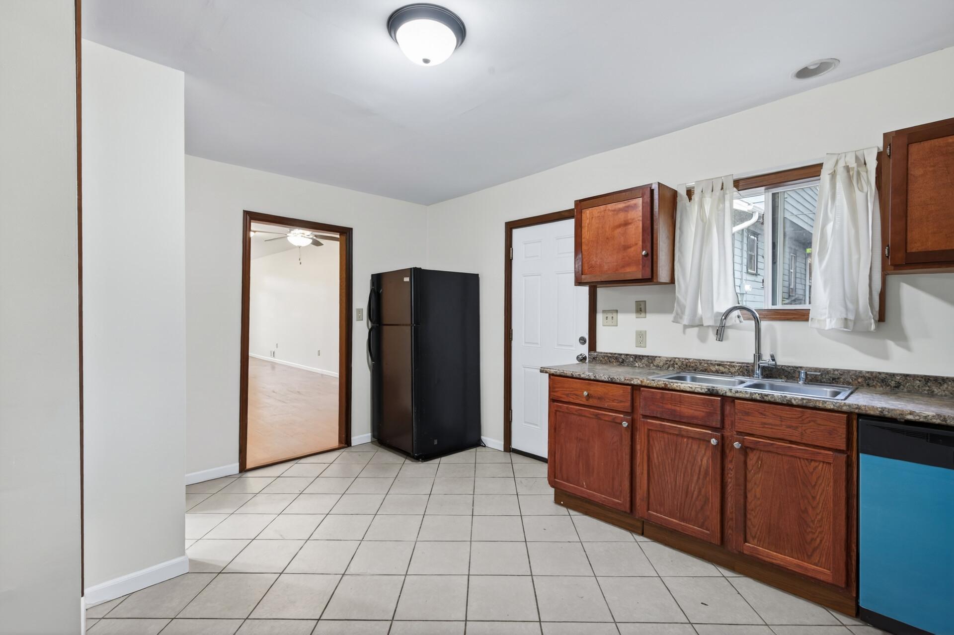 View of Residential at 1067 Wilson Avenue, Saint Paul MN 55106, Saint Paul (13 of 25) - Mike Wilen | Minnesota Team Real Estate