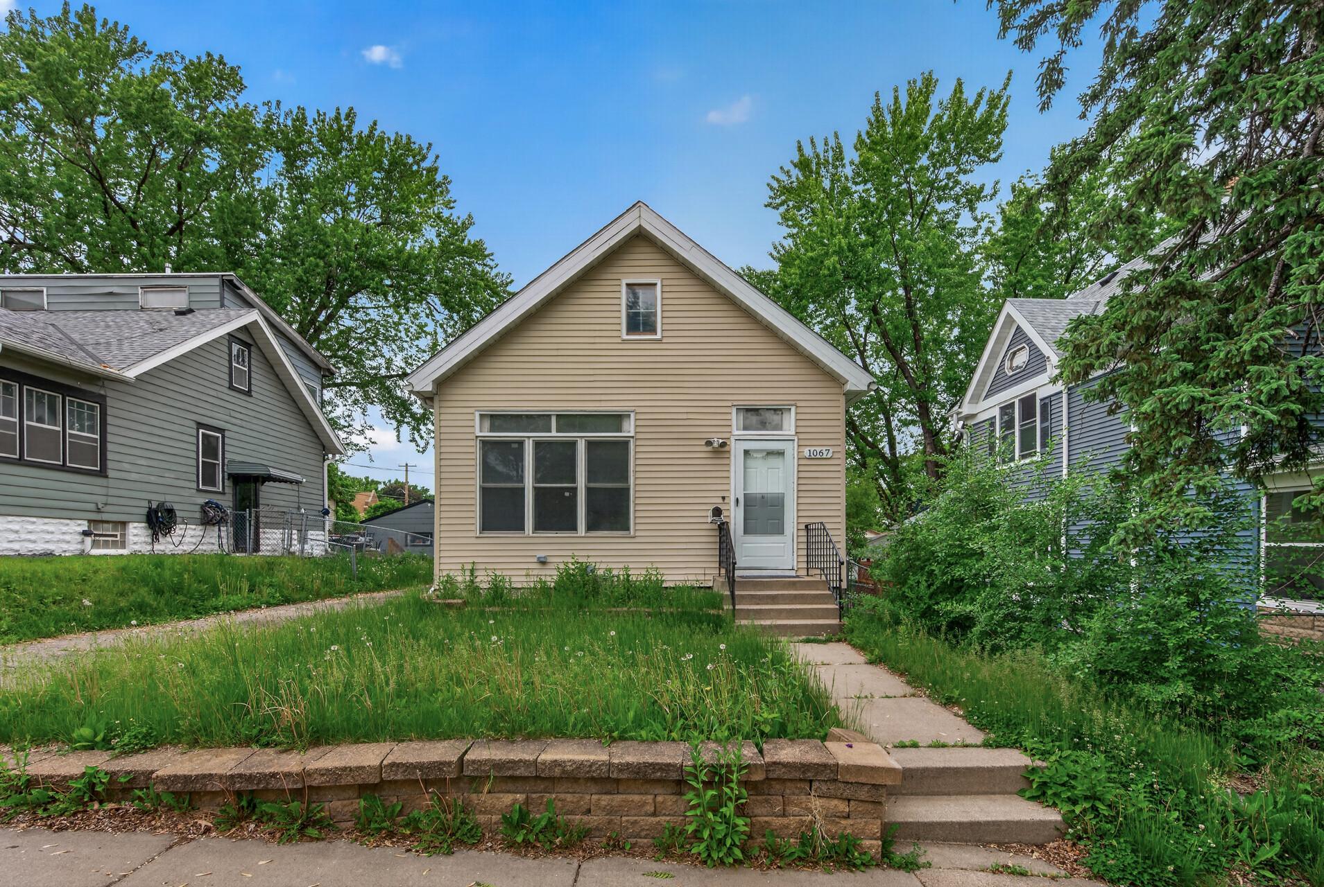 View of Single Family at 1067 Wilson Avenue, Saint Paul - Mike Wilen | Minnesota Team Real Estate