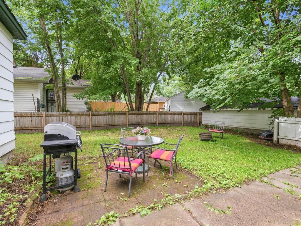 View of Residential at 3735 Girard Avenue, Minneapolis MN 55412, Minneapolis (25 of 31) - Mike Wilen | Minnesota Team Real Estate