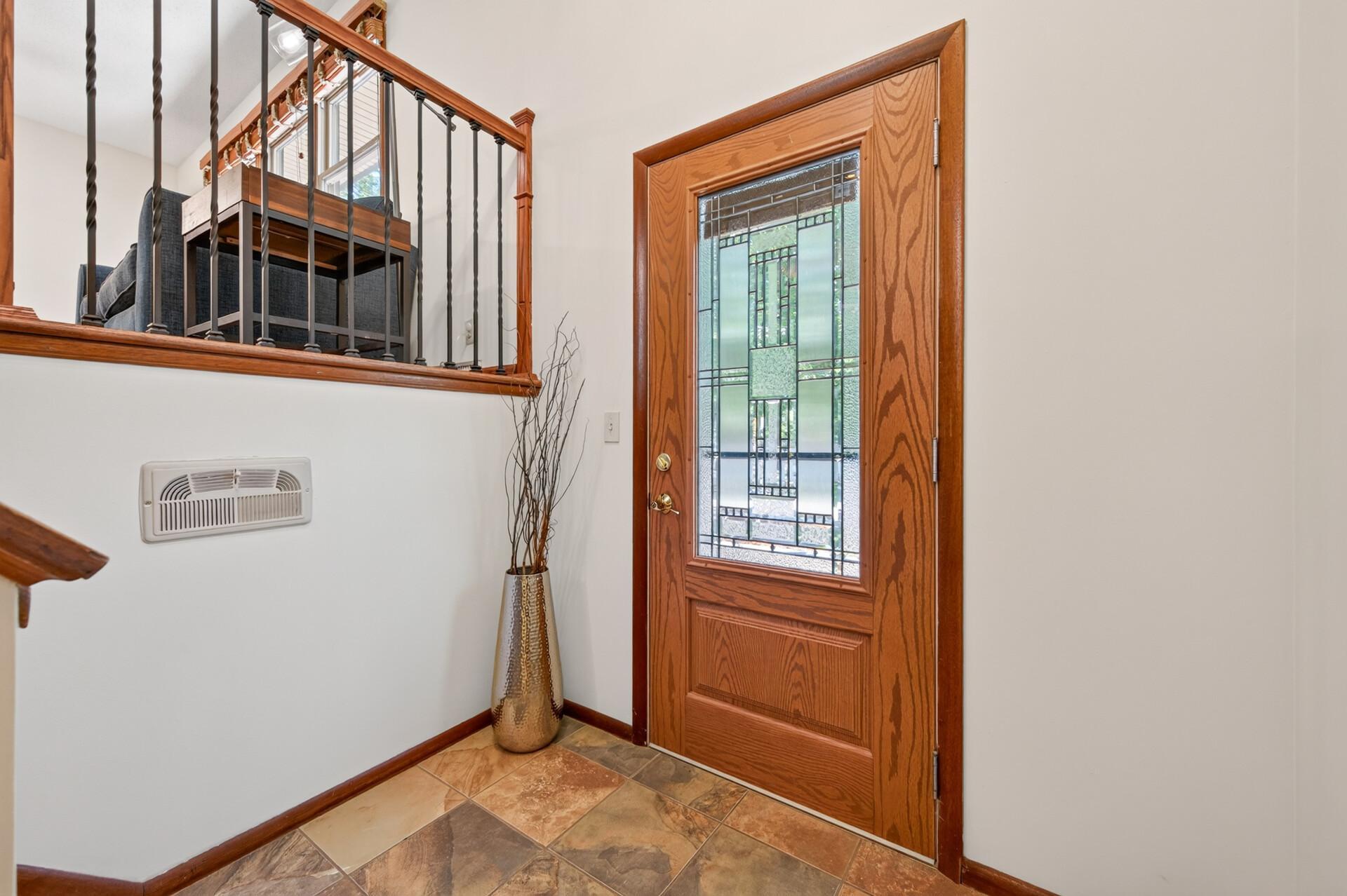View of Residential at 6911 Ticonderoga Trail, Eden Prairie MN 55346, Eden Prairie (10 of 30) - Mike Wilen | Minnesota Team Real Estate