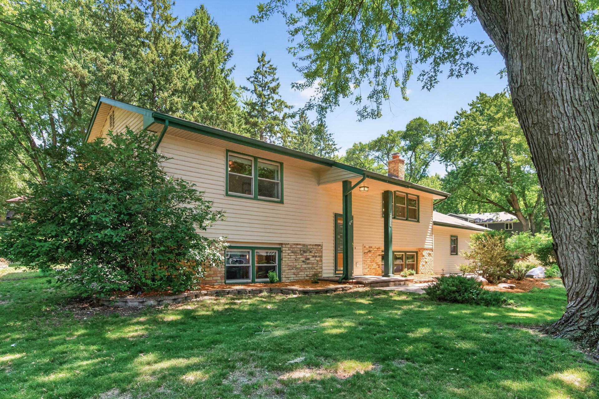 View of Residential at 6911 Ticonderoga Trail, Eden Prairie MN 55346, Eden Prairie (9 of 30) - Mike Wilen | Minnesota Team Real Estate