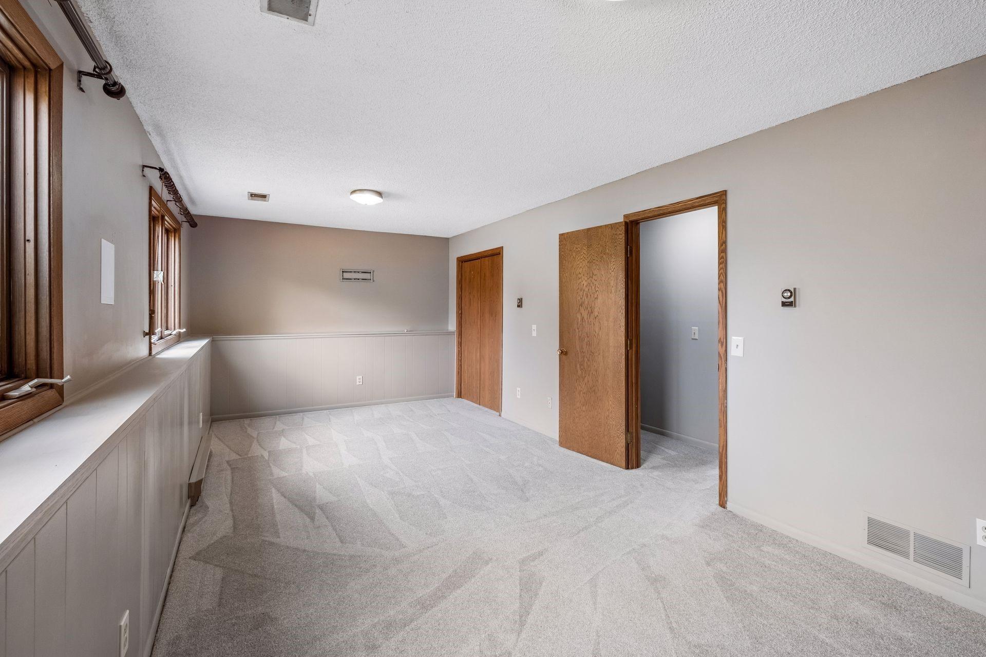 View of Residential at 1790 Crestridge Lane, Eagan MN 55122, Eagan (24 of 31) - Mike Wilen | Minnesota Team Real Estate